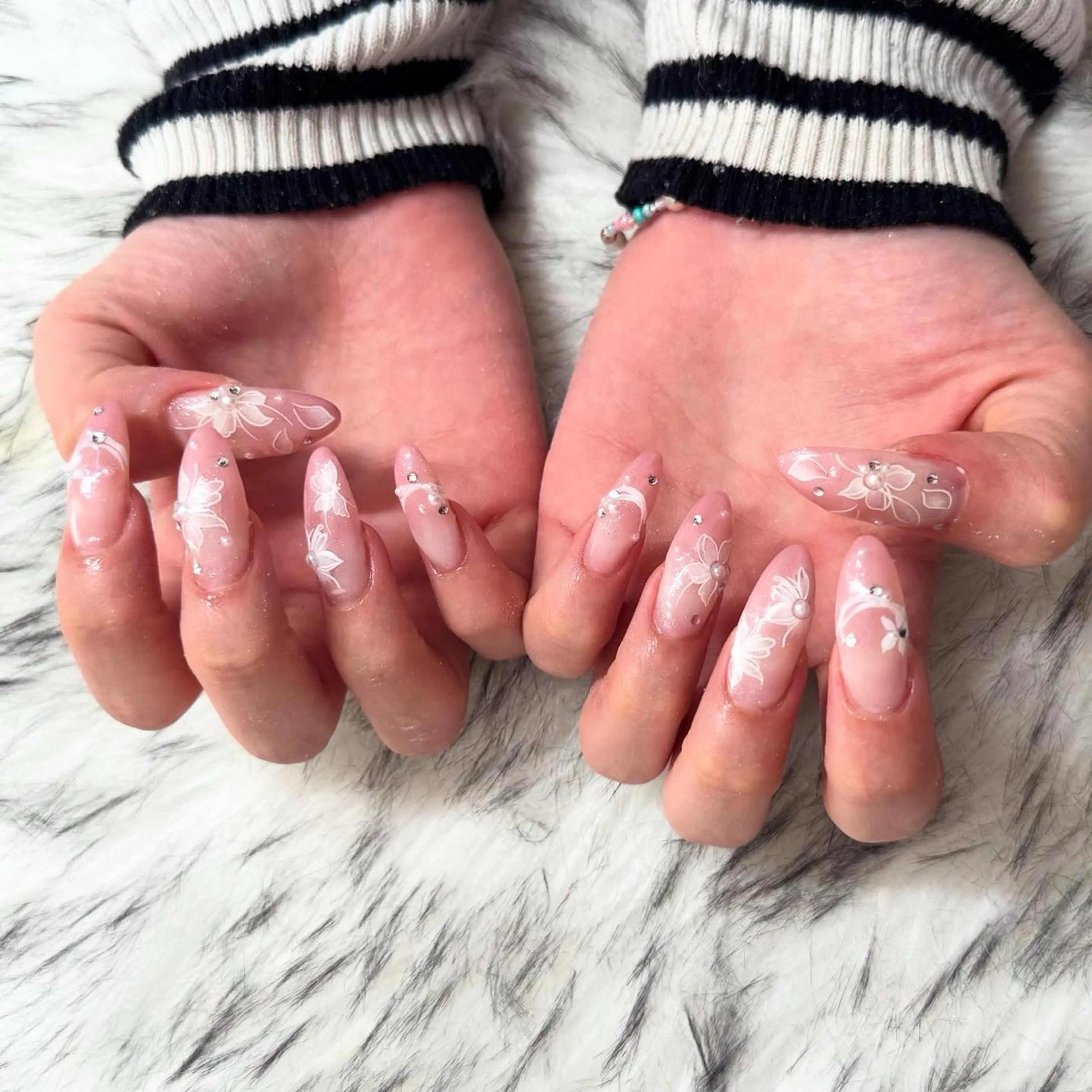 ロング ハンドネイル mao .のネイルデザイン