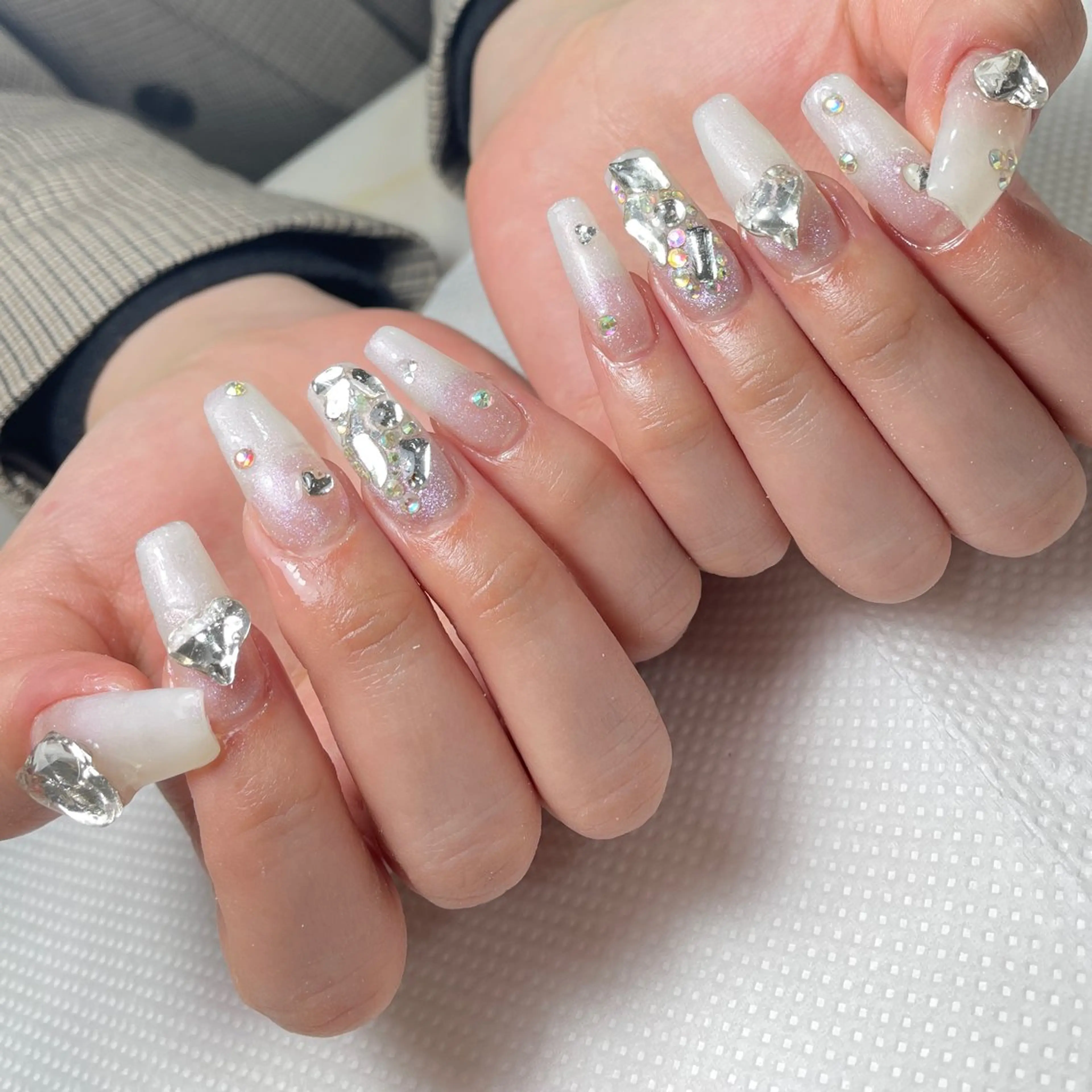 ネイル アートネイル フレンチネイル ジェルネイル グラデーション 韓国ネイル ハンドネイル 久保田 マリコのネイルデザイン