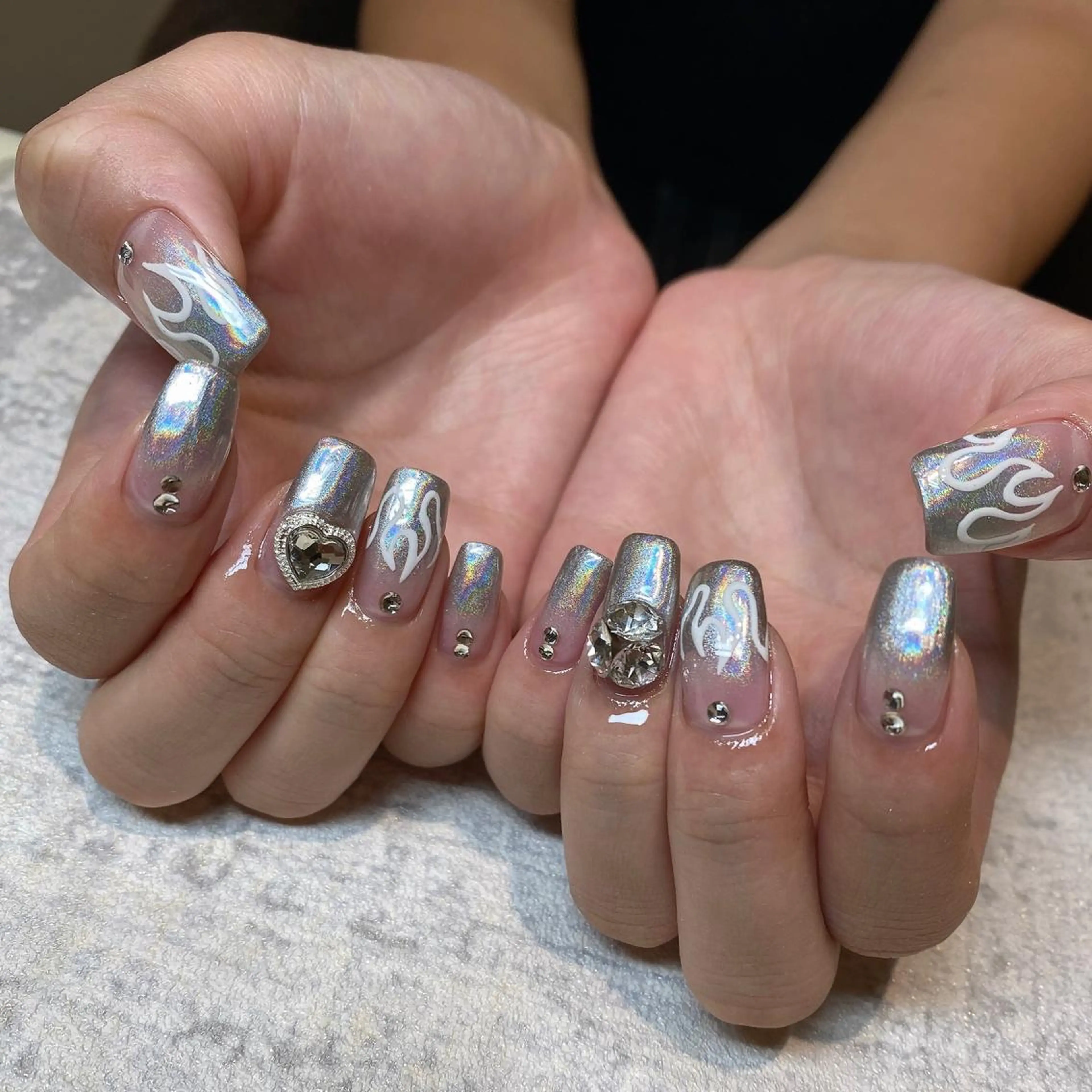 ネイル among アマン所属・lecoa_ kana／amongのネイルデザイン