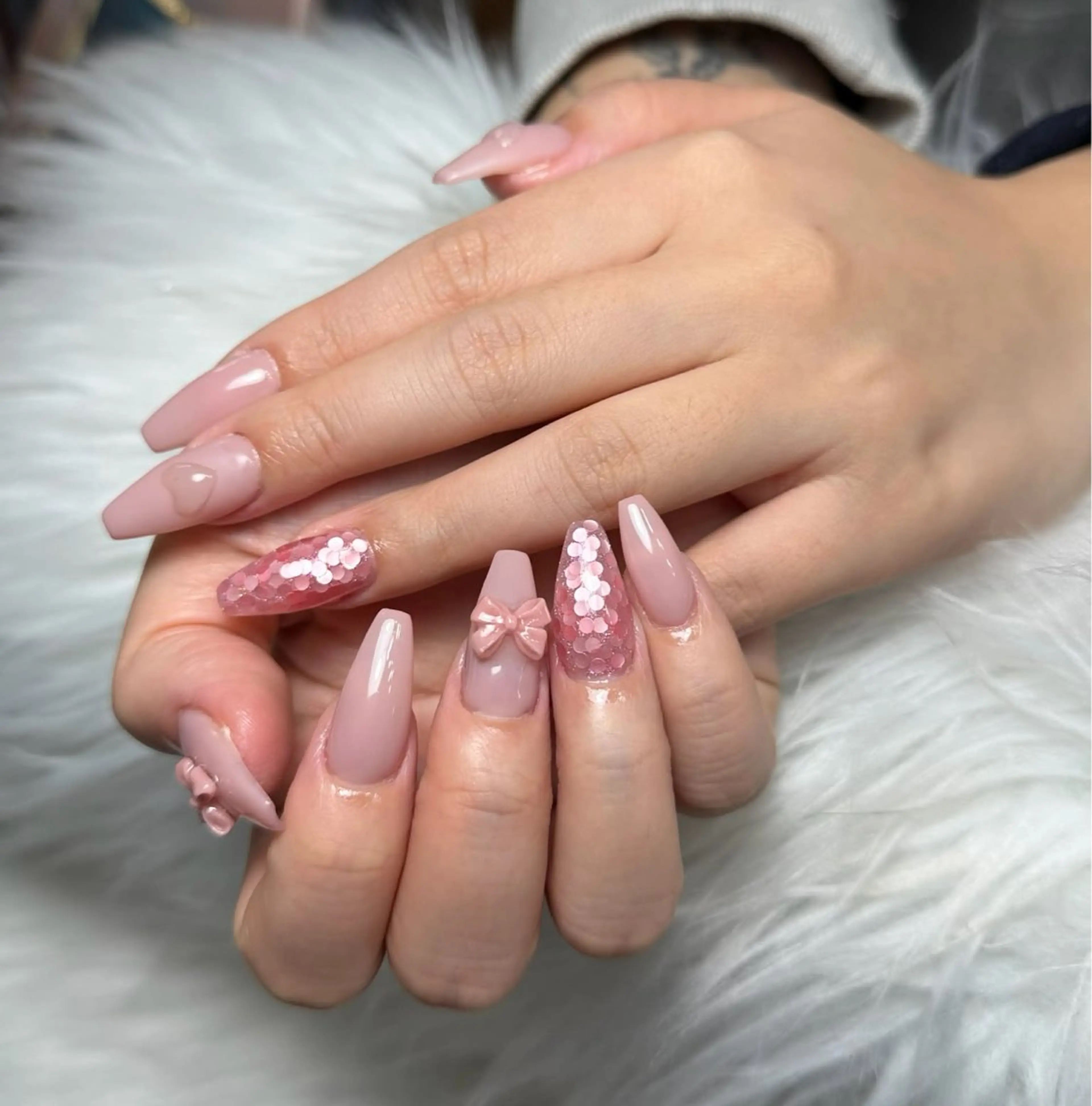 ネイル アートネイル 長さ出し ジェルネイル マグネットネイル ニュアンスネイル ハンドネイル Cloudy Chan Nailのネイルデザイン
