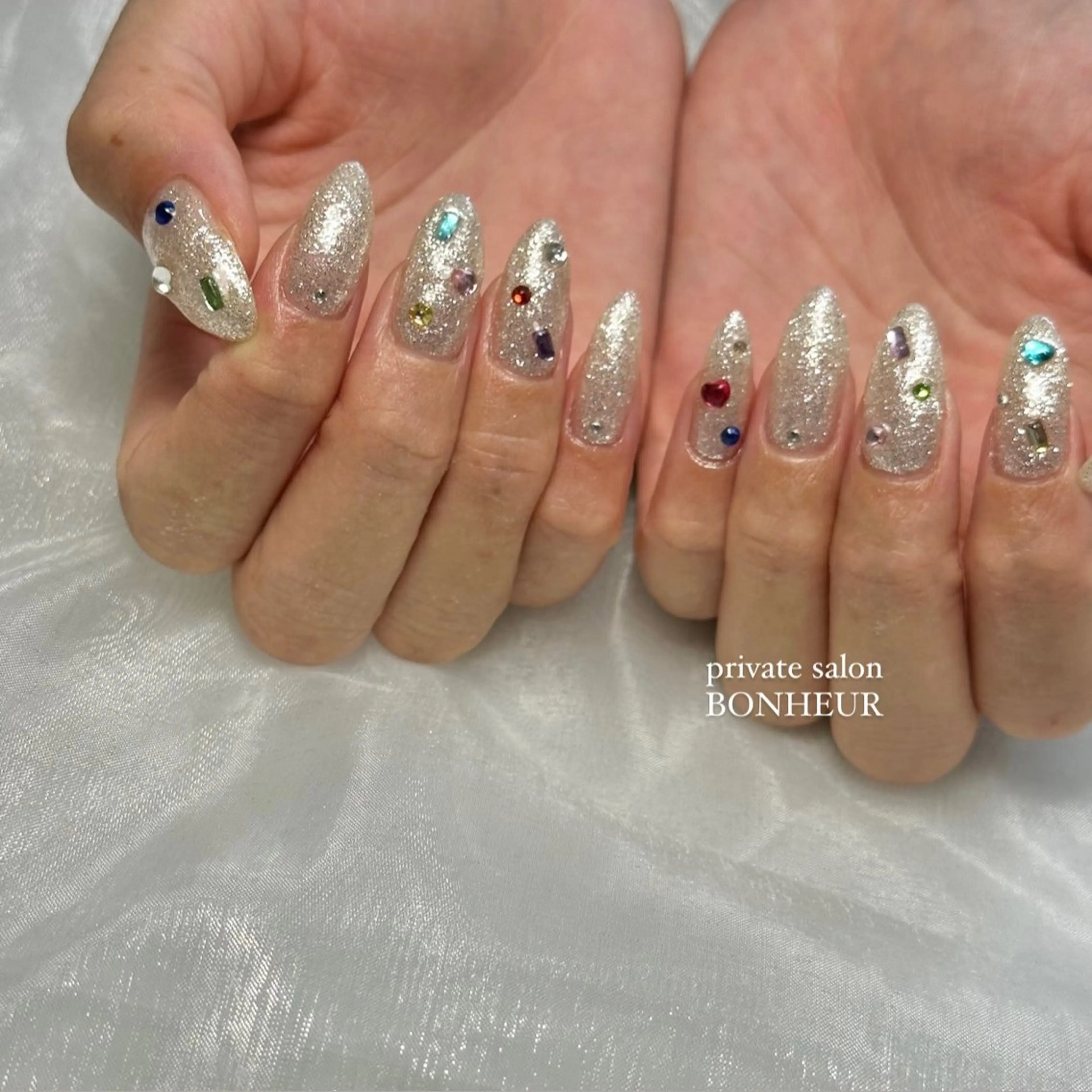 ネイル ハンドネイル BONHEUR Annaのネイルデザイン