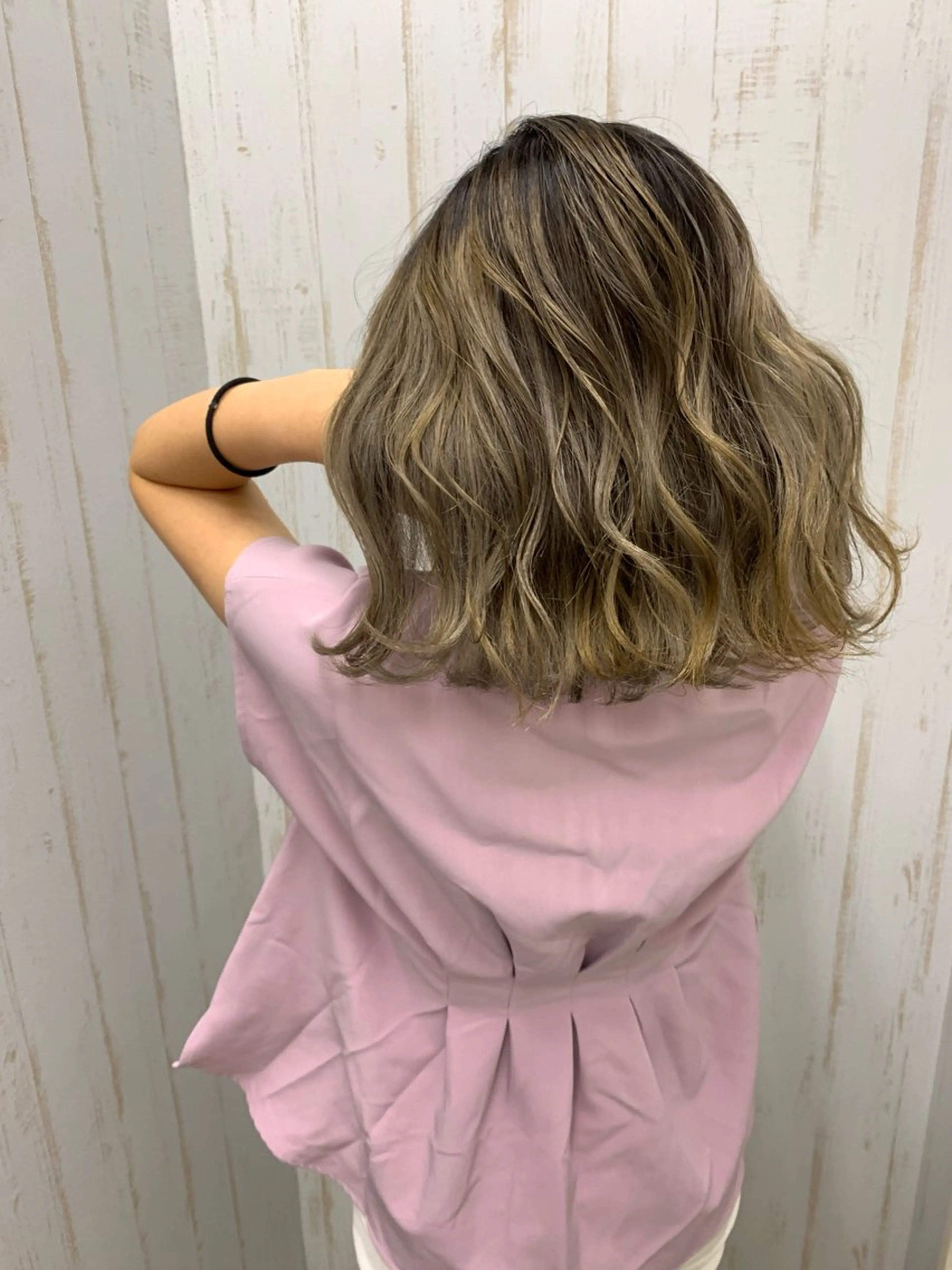 ミディアム ヘアカラー トリートメント フリーダムマティーニ所属・藤本 翔己のヘアスタイル