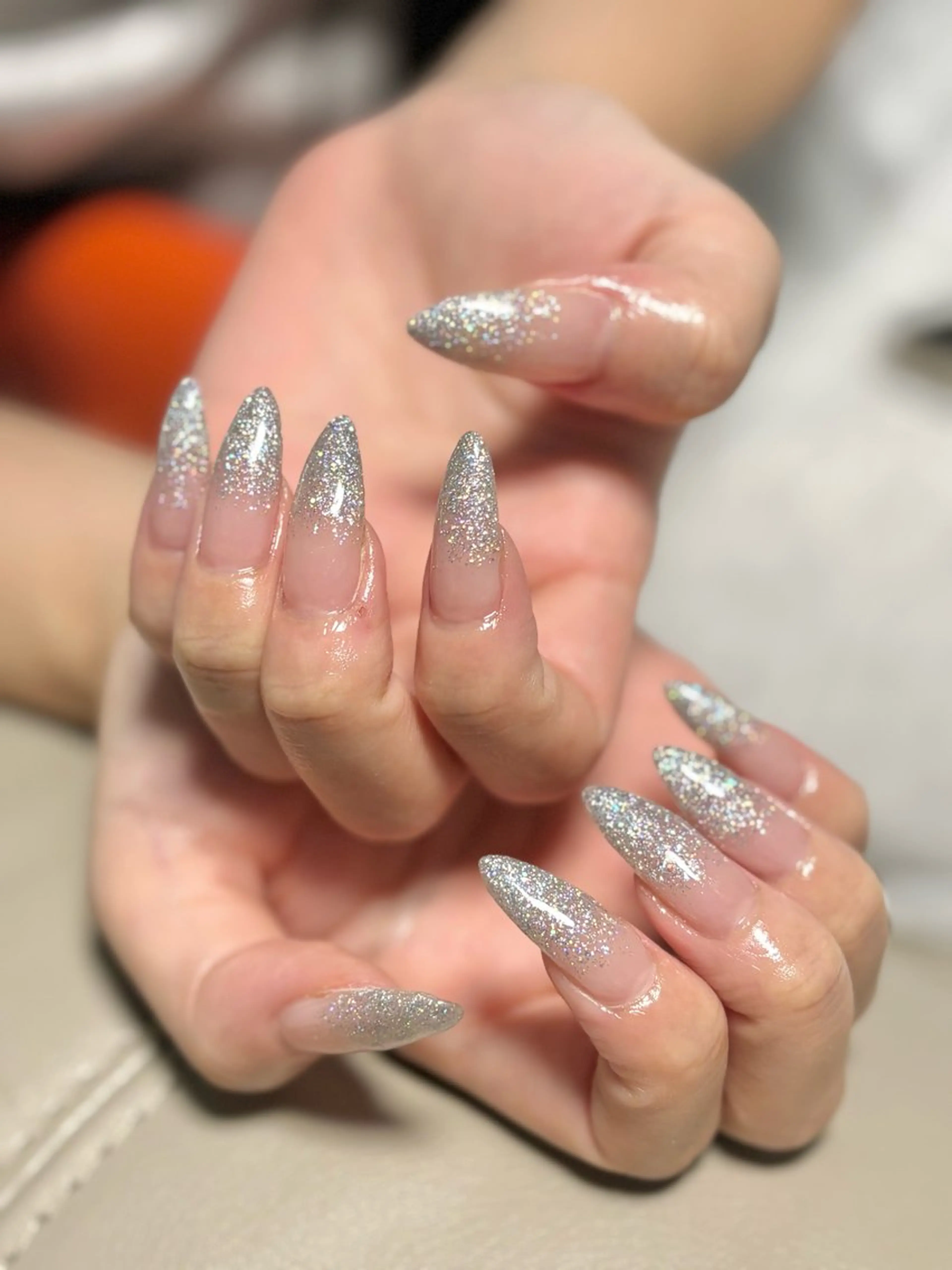 ネイル グラデーション ラメ(グリッター) ラメグラデーション 山科駅徒歩3分🩷 店長 ゆちのネイルデザイン