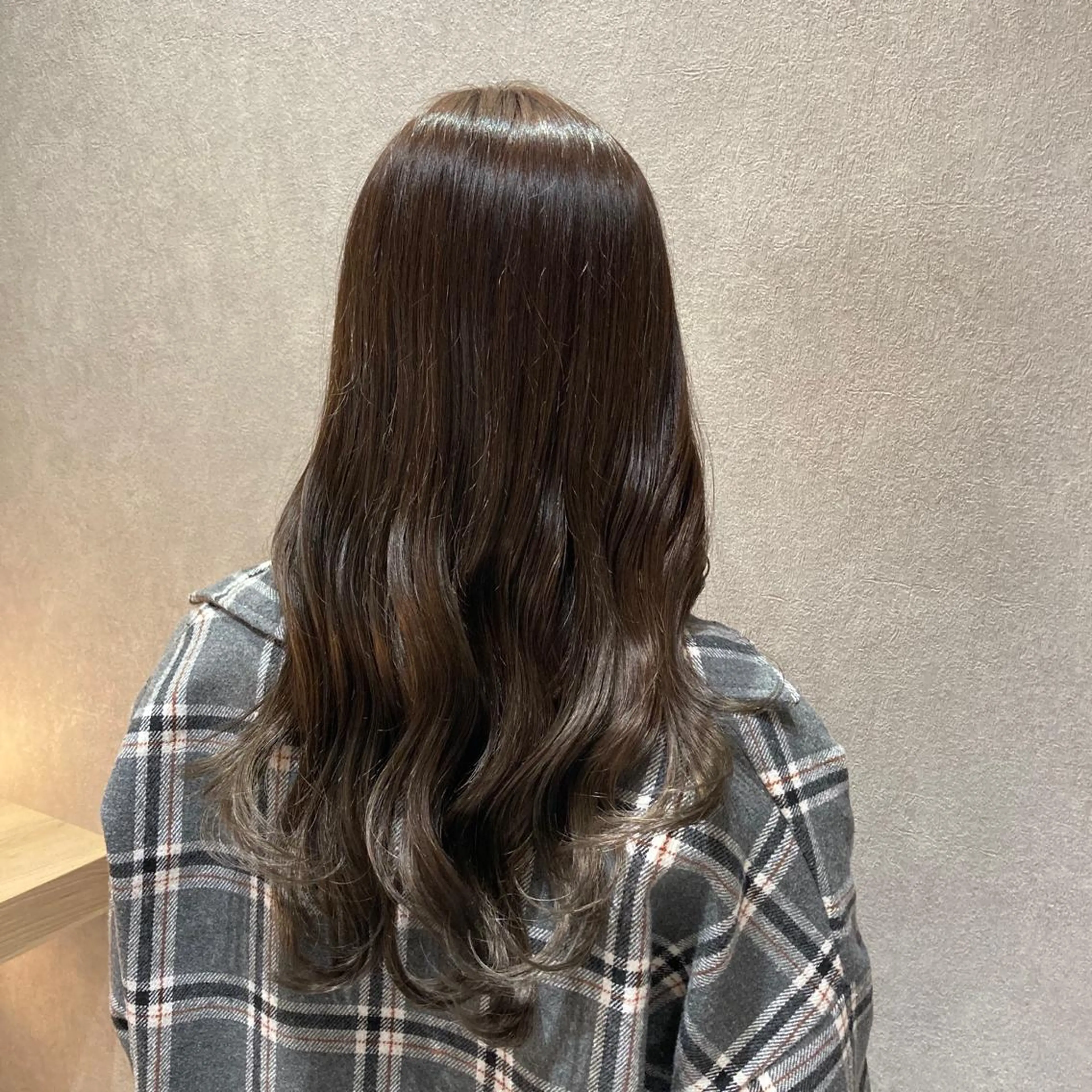 ロング カラー ブリーチ グラデーションカラー ハイライトカラー ハイライト たかはし まいのヘアスタイル