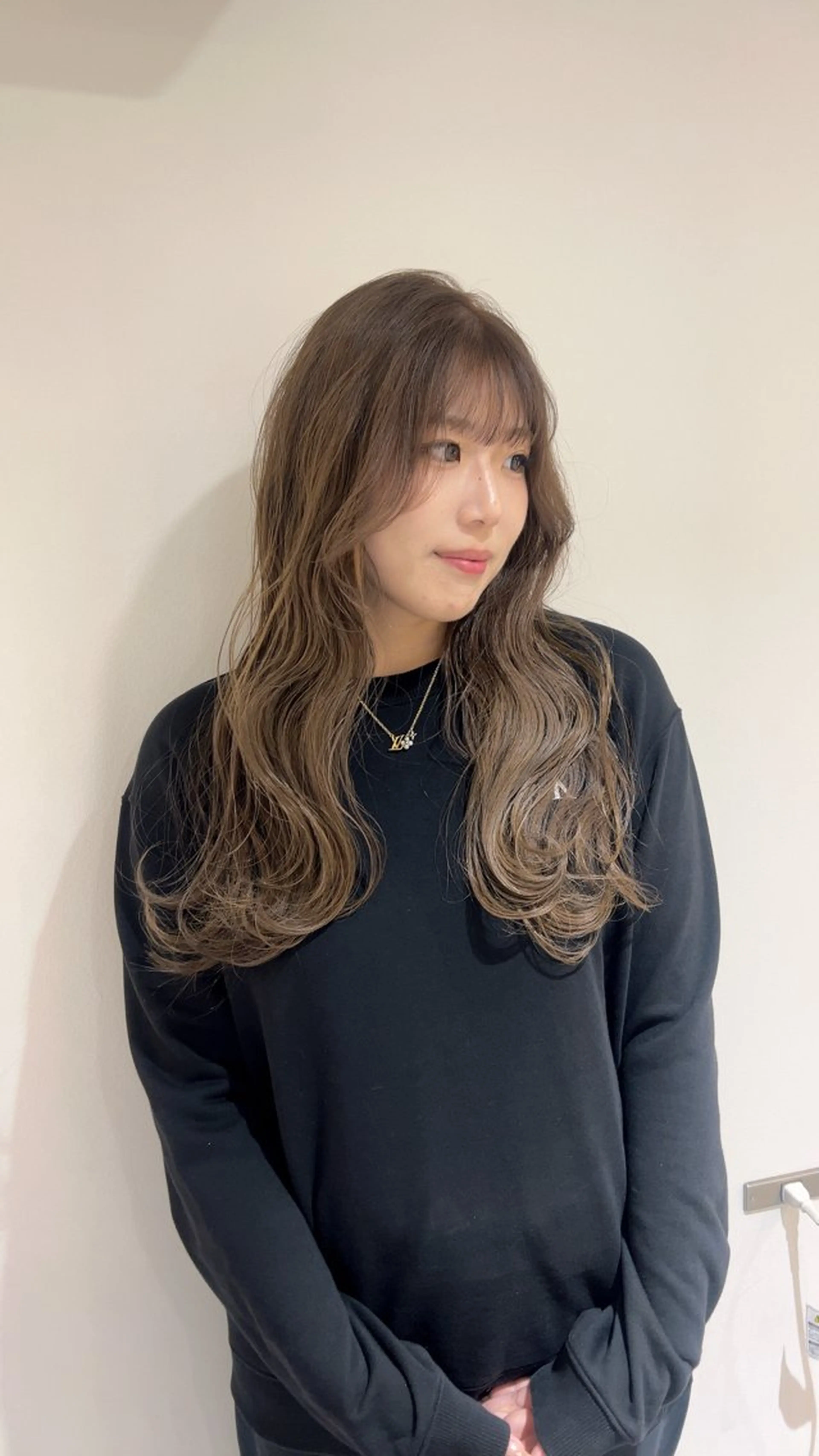 ロング カラー 近藤 若菜のヘアスタイル