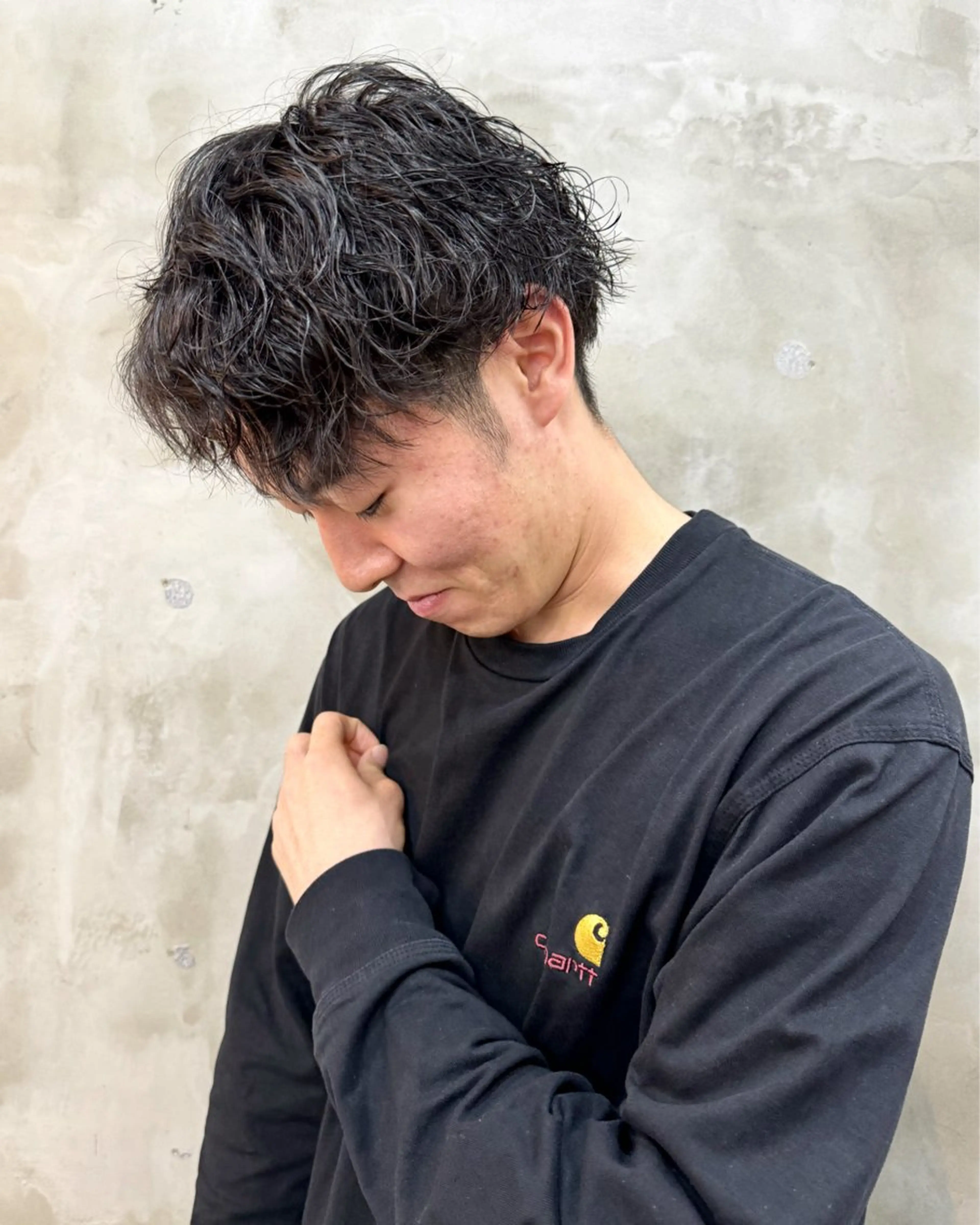 パーマ メンズ マッシュ メンズパーマ 刈り上げ 波巻きパーマ スパイラルパーマ eTONe所属・志賀 あずみのヘアスタイル