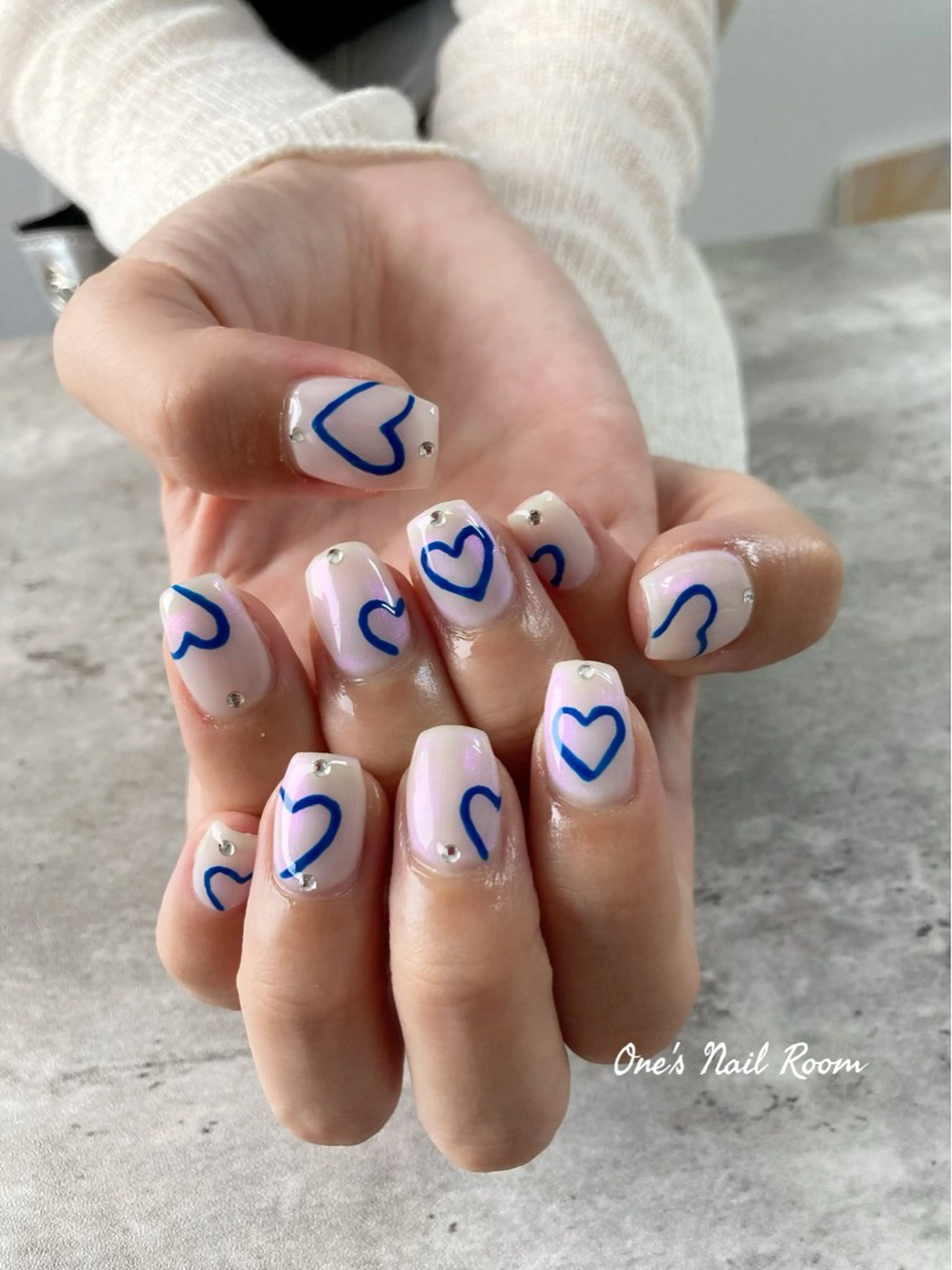 ネイル ハンドネイル One's Nail Roomのネイルデザイン