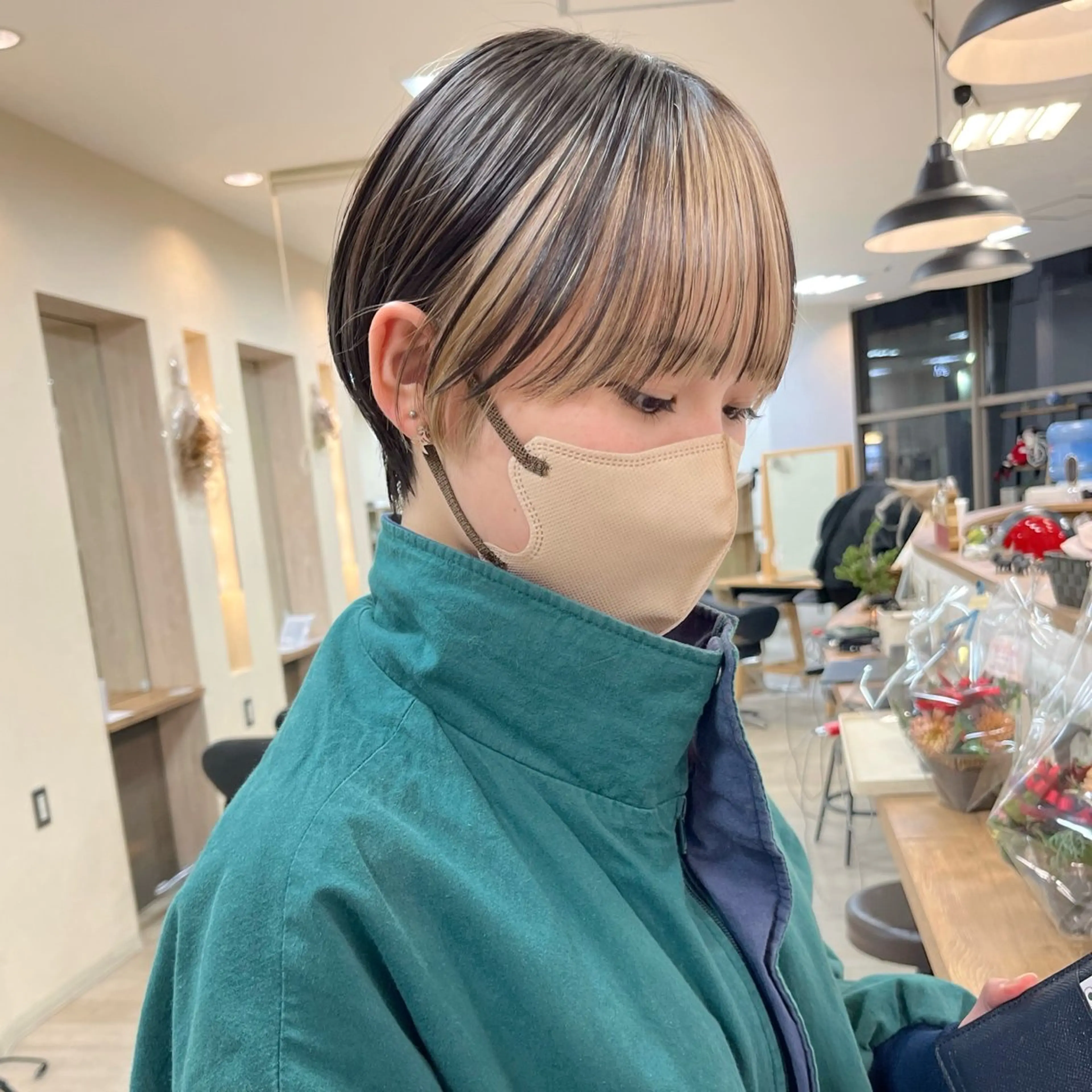 🌸初回限定🌸カット+インナーカラー(前髪orイヤリング)+トリートメントの写真