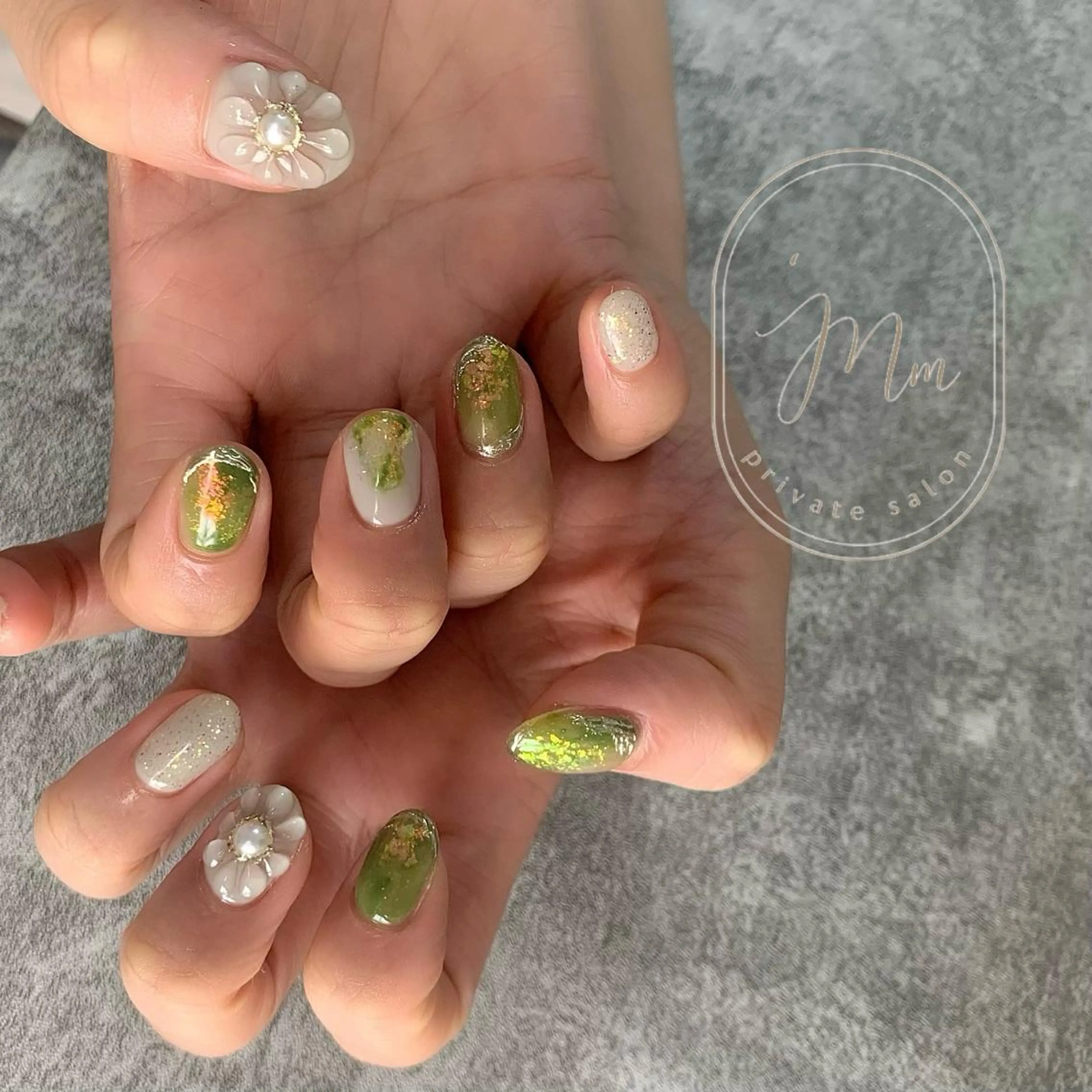 ネイル 'mm所属・'mm  (ミリ) ＭＡＮＡＭＩのネイルデザイン