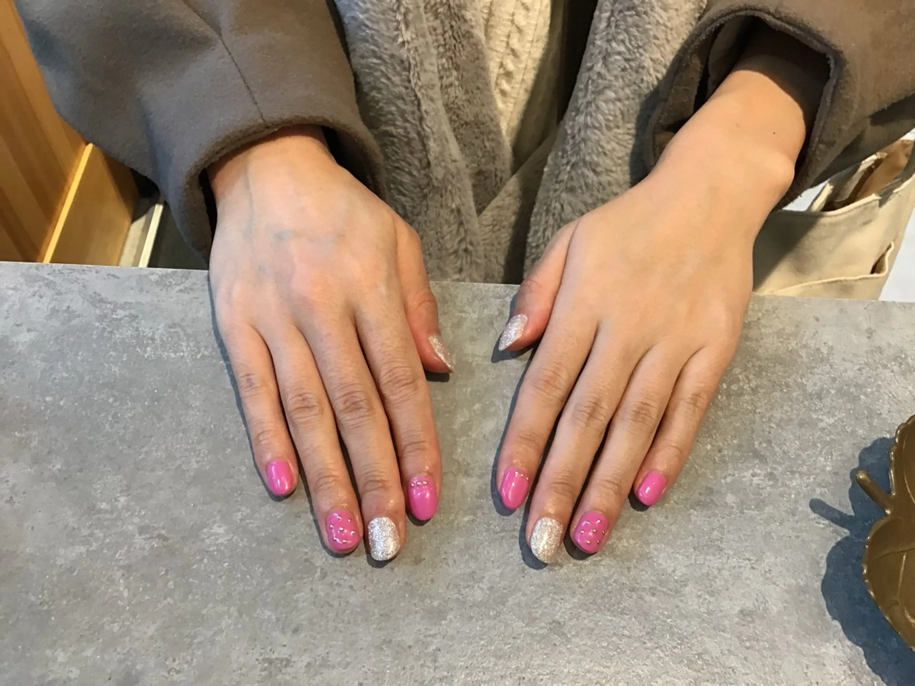 ネイル ハンドネイル Nest 蜂谷のネイルデザイン