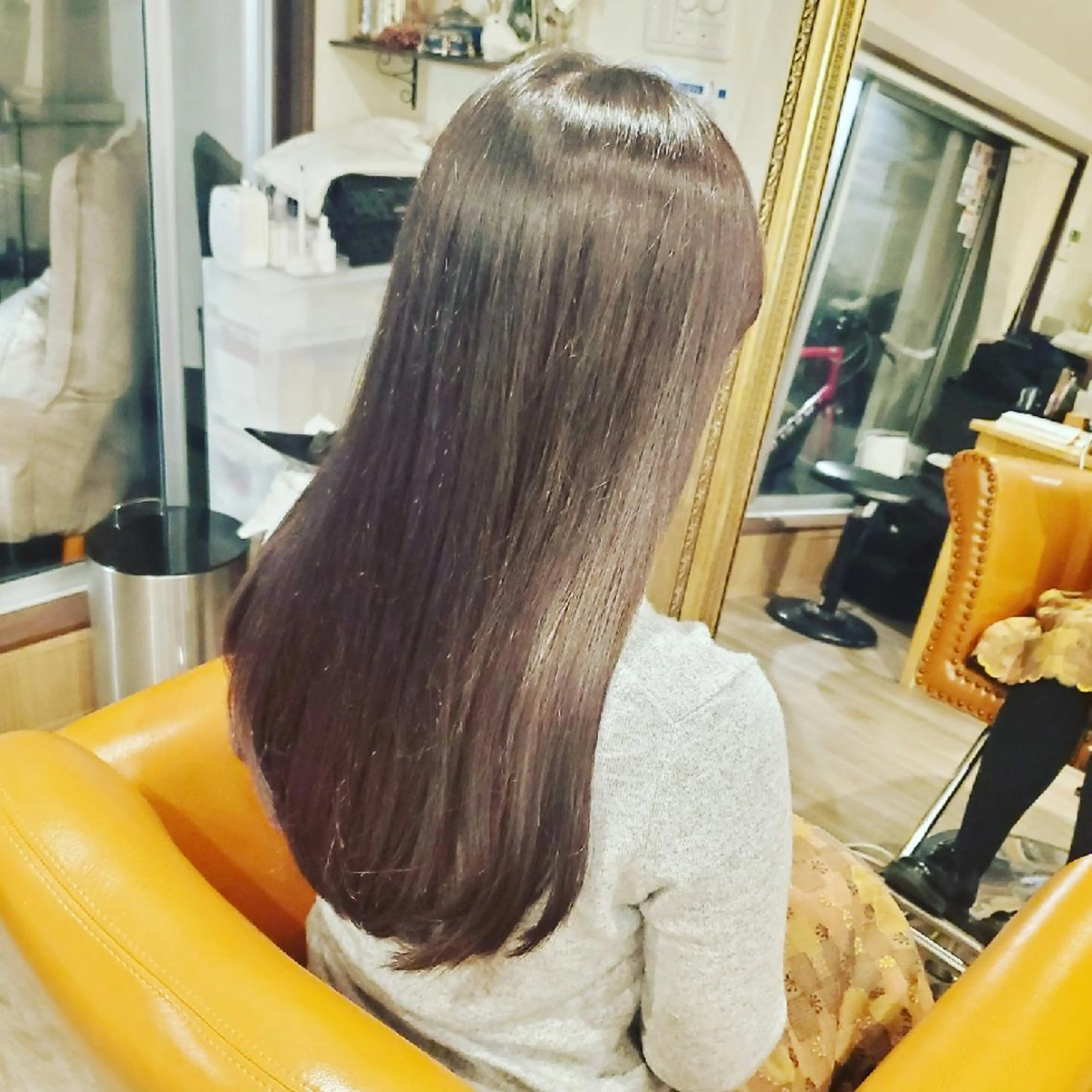 ✨ミニモ学割限定クーポン✨ カット&縮毛矯正の写真