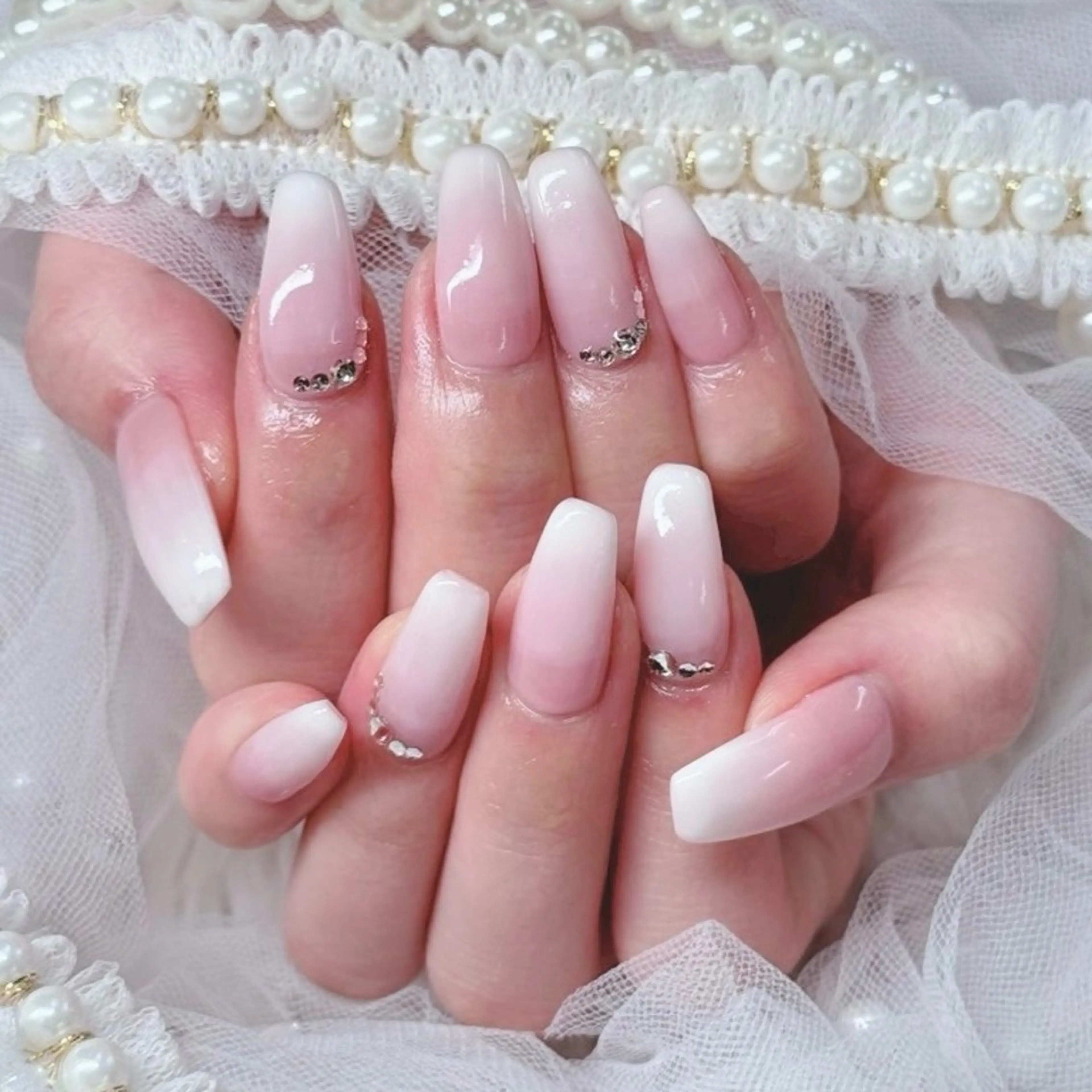 ネイル ジェルネイル グラデーション オフィスネイル ハンドネイル Nail lieNのネイルデザイン