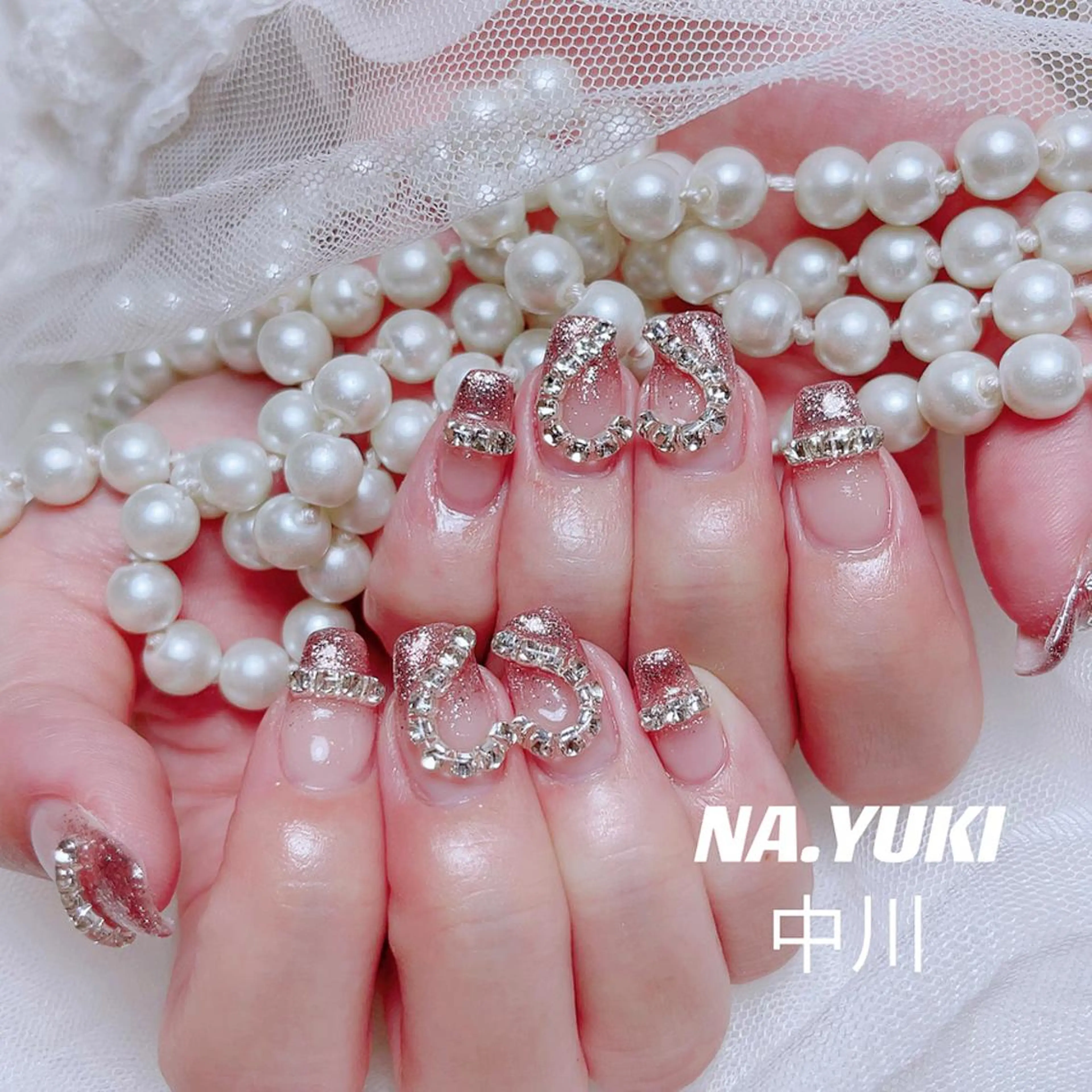 ネイル 🦋 Queenieのネイルデザイン