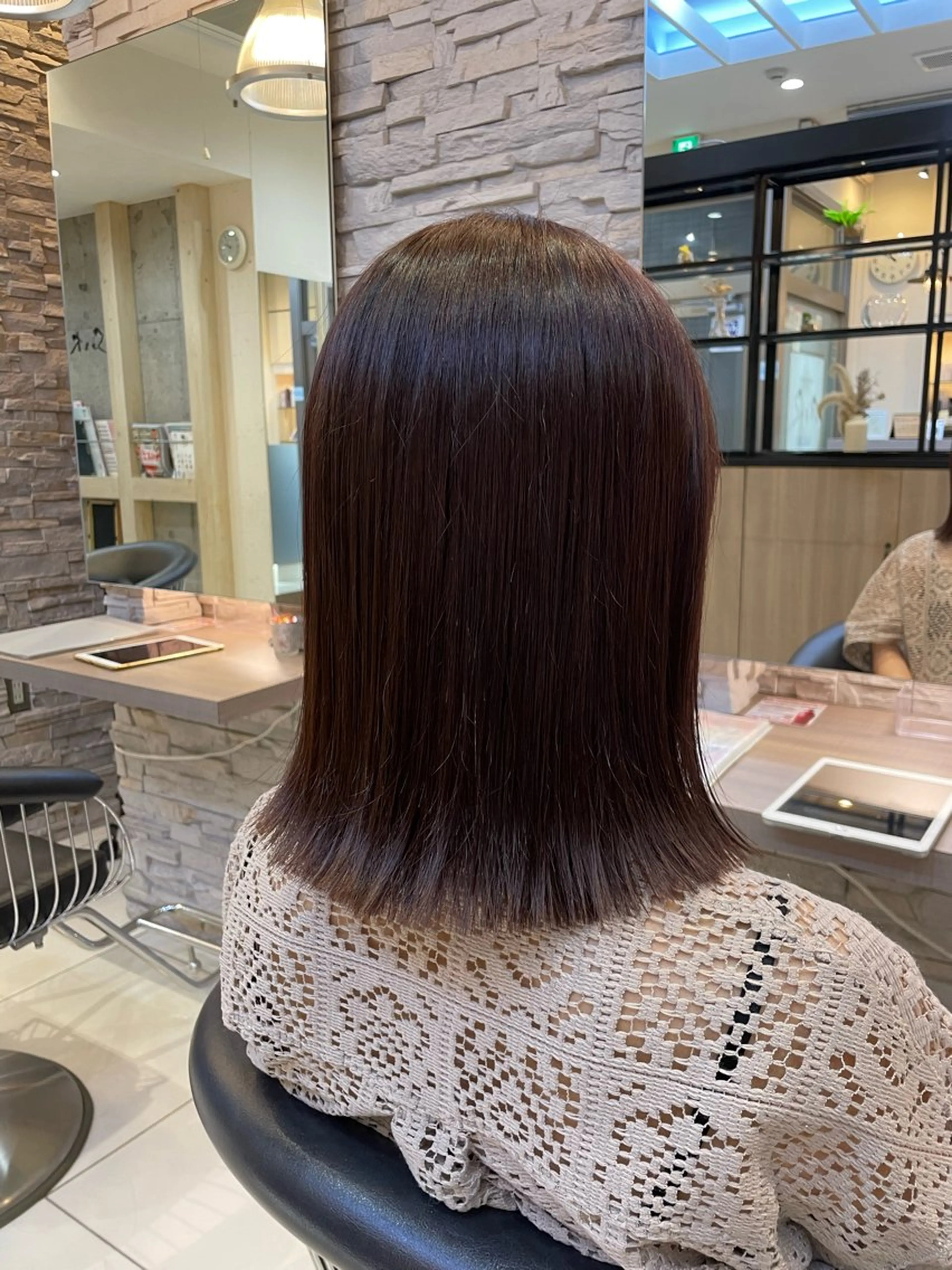 ミディアム mao♡ベージュ/ 顔周りカットのヘアスタイル