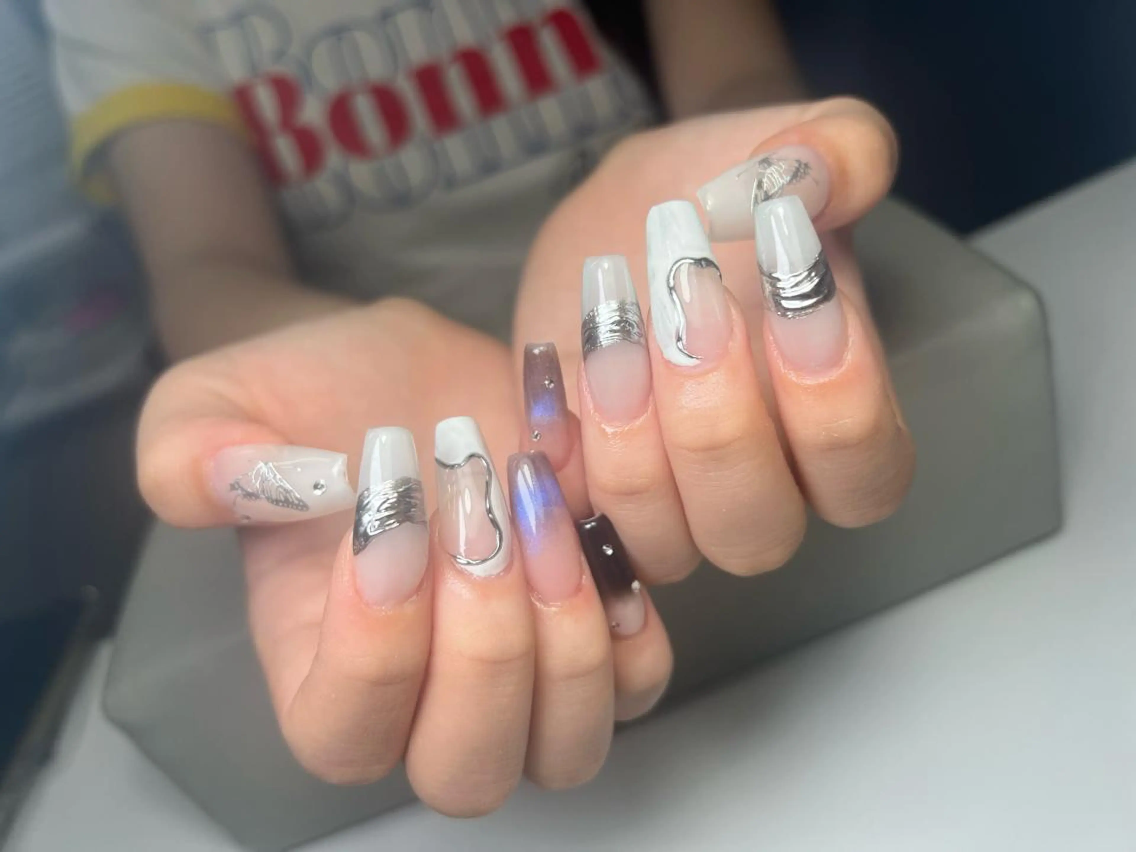 ネイル Nail Salon L'arc所属・💊大阪/心斎橋 moni🧠のネイルデザイン