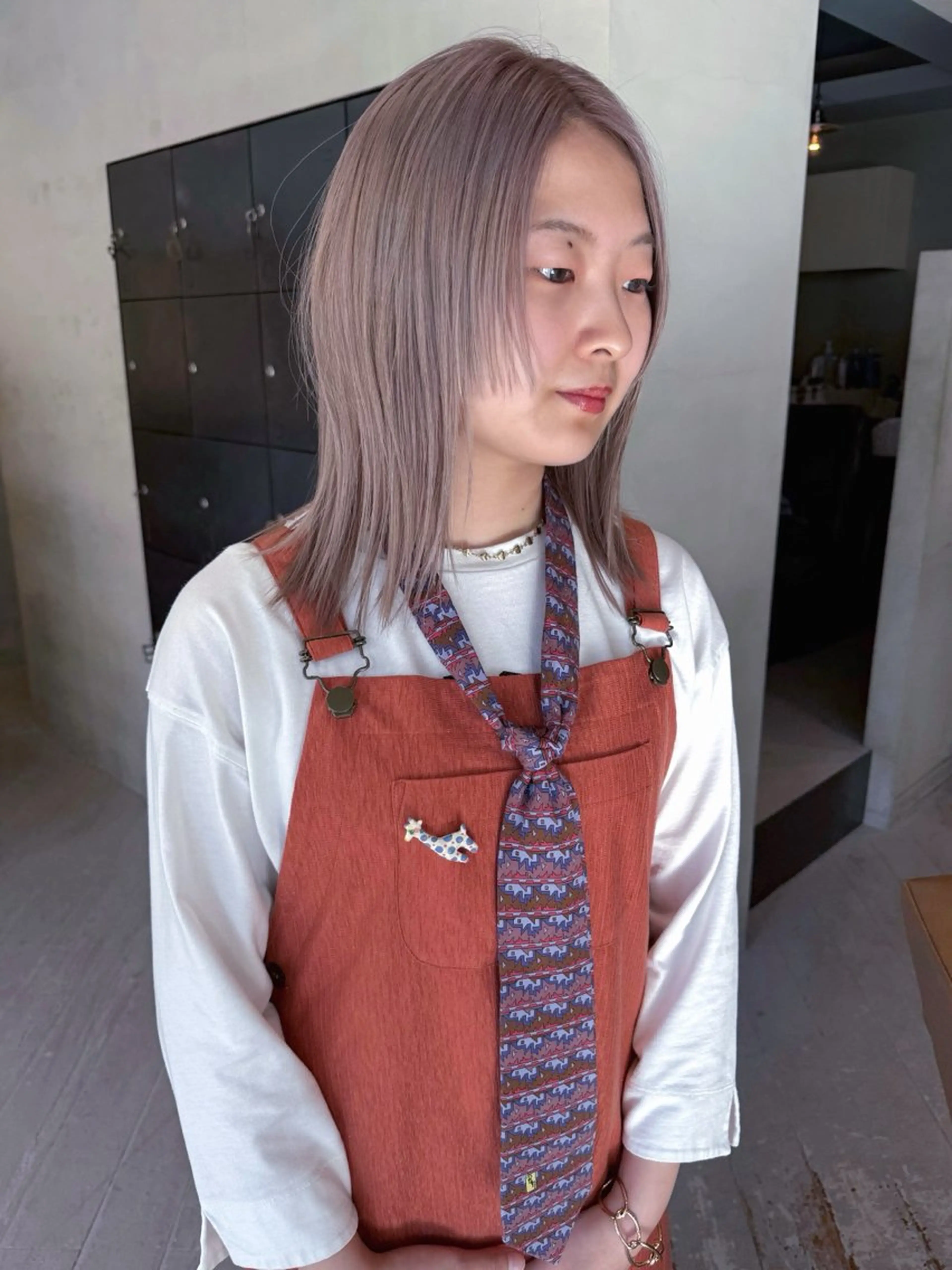 【ミニモ限定50%オフ】 ケアブリーチ + カラー + カット + トリートメント  ¥31900 → 15950の写真