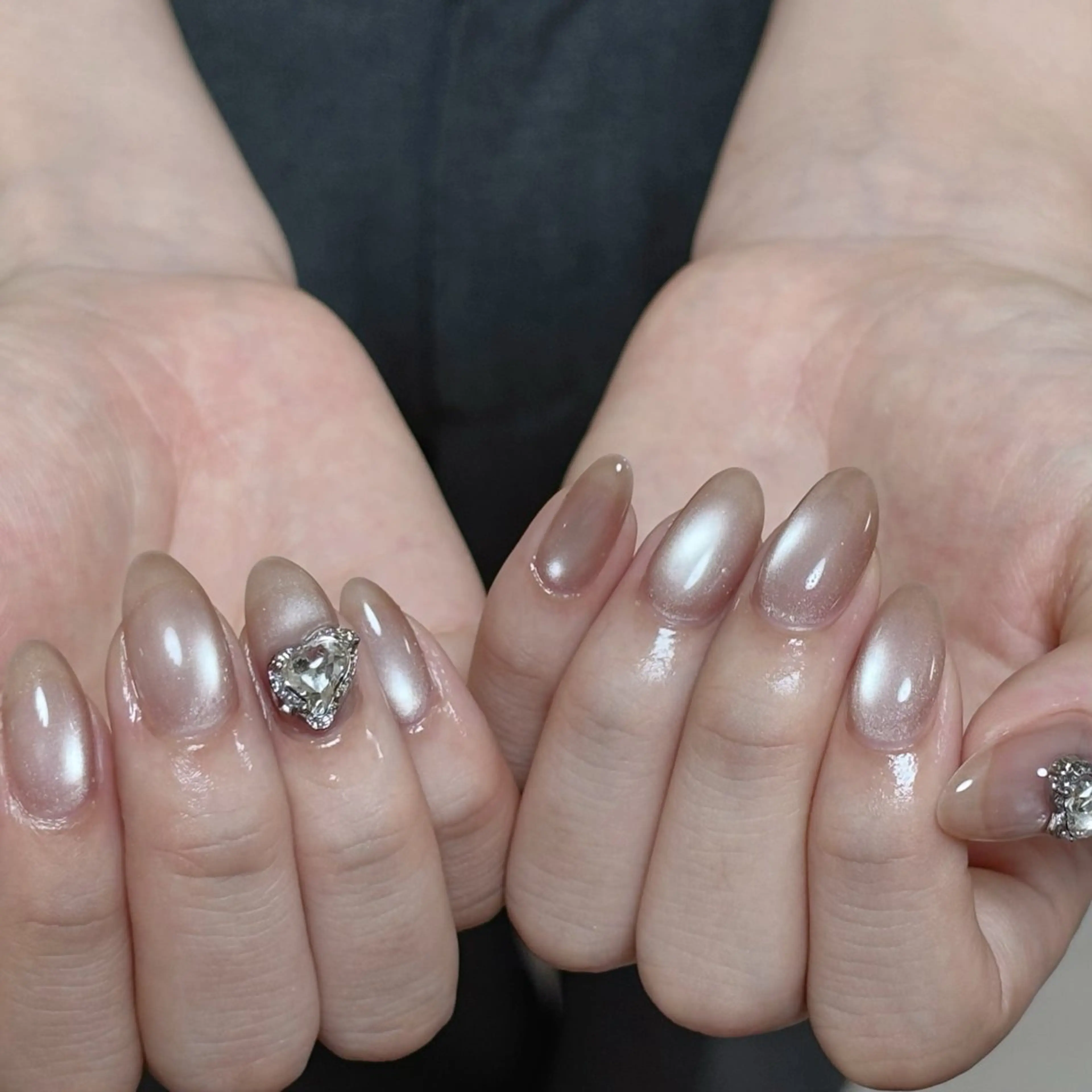 ネイル マグネットネイル ハンドネイル IYOU NAIL町田店所属・IYOUNAIL- Piggyのネイルデザイン