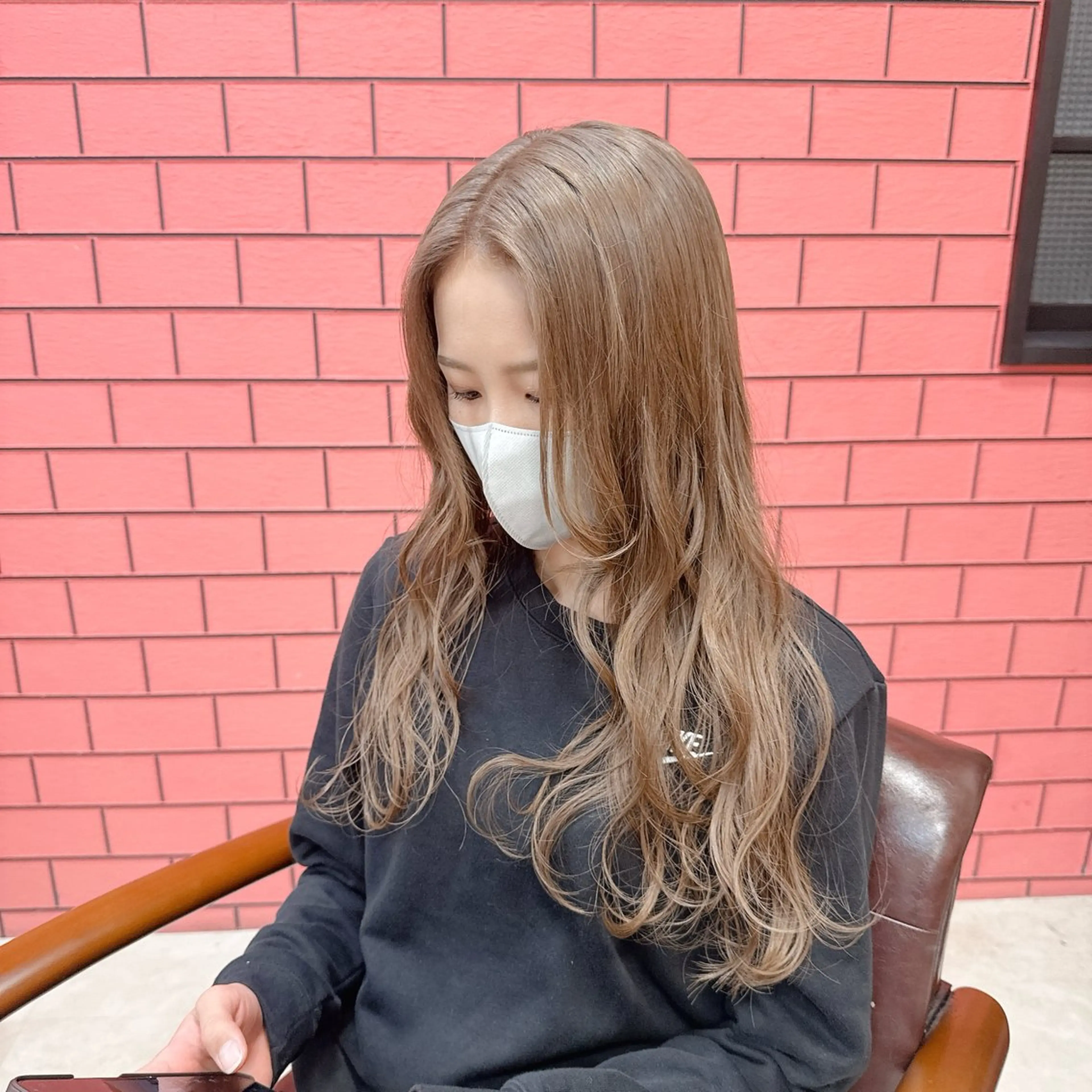 ロング カラー バレイヤージュ ブリーチ ケアブリーチ ダブルカラー イヤリングカラー ヘアカラー トリートメント デザインカラー 髪質改善Lilithのその他イメージ