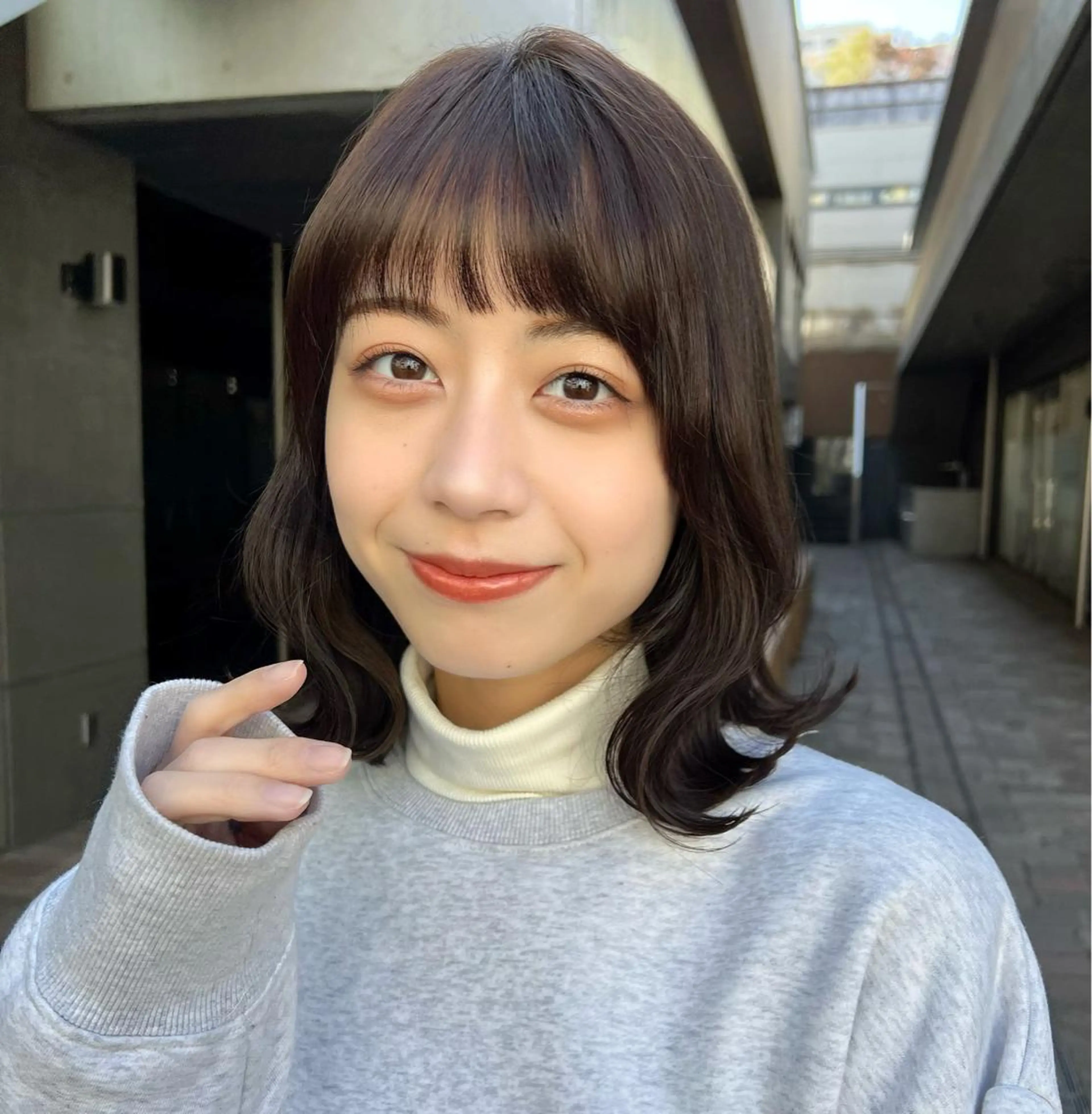 ミディアム カラー 🎧パーソナルケア/ 透明感カラー/ミユのヘアスタイル