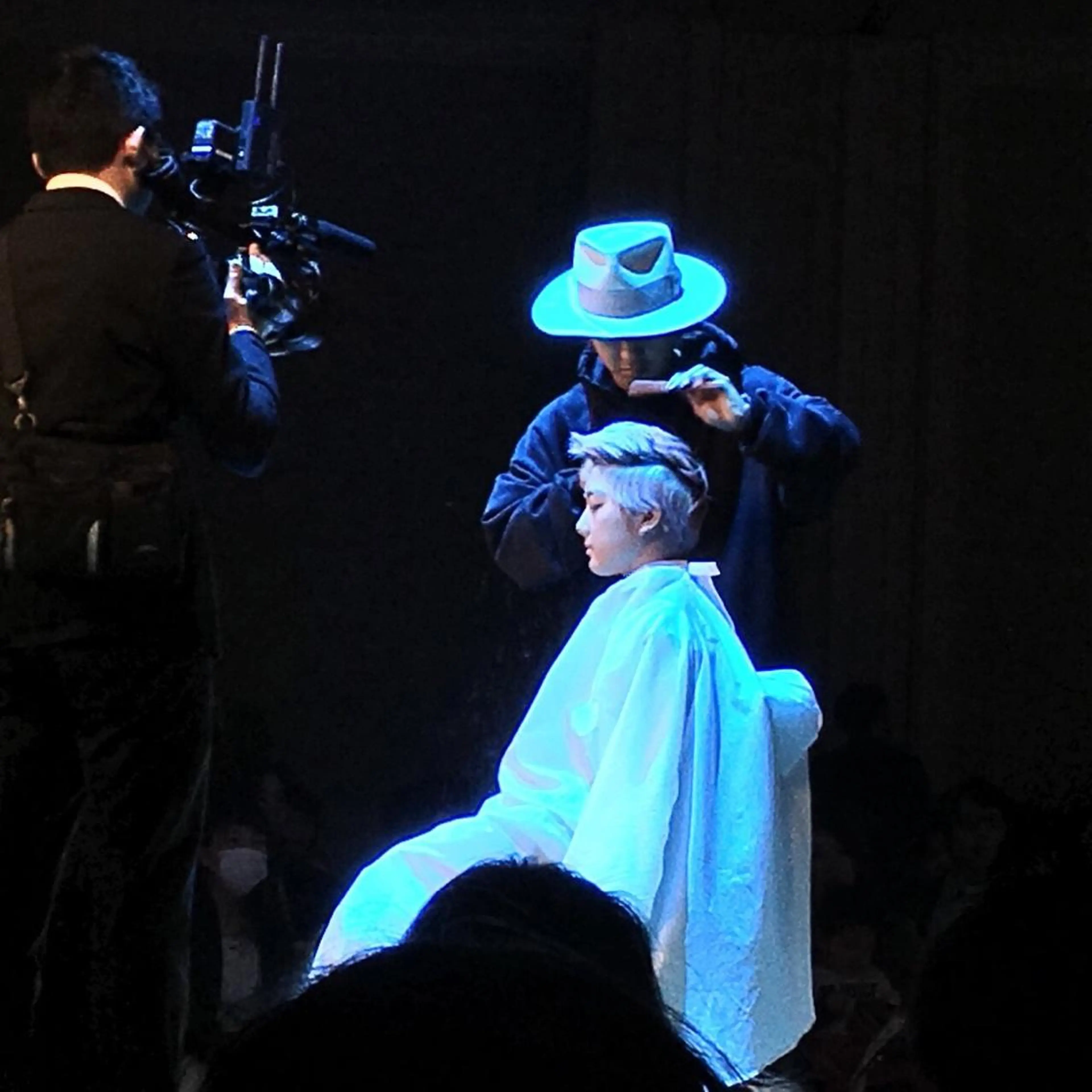 ショート カラー 大西 直人のヘアスタイル