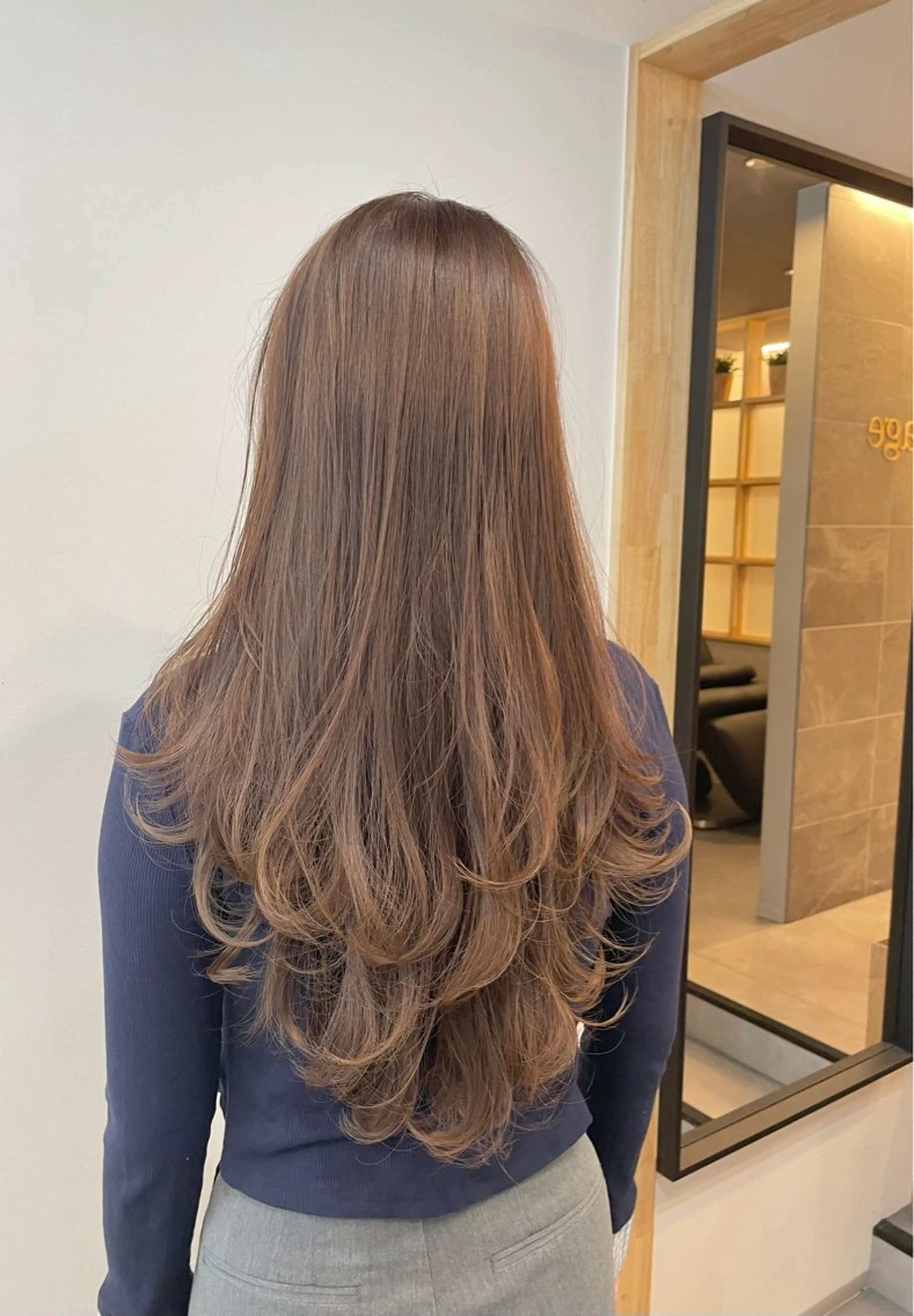 【多毛必見】いつもとは違う本物のレイヤーカット/バタフライレイヤーやハイレイヤー/ロングヘアーはレイヤースタイルがマストの写真