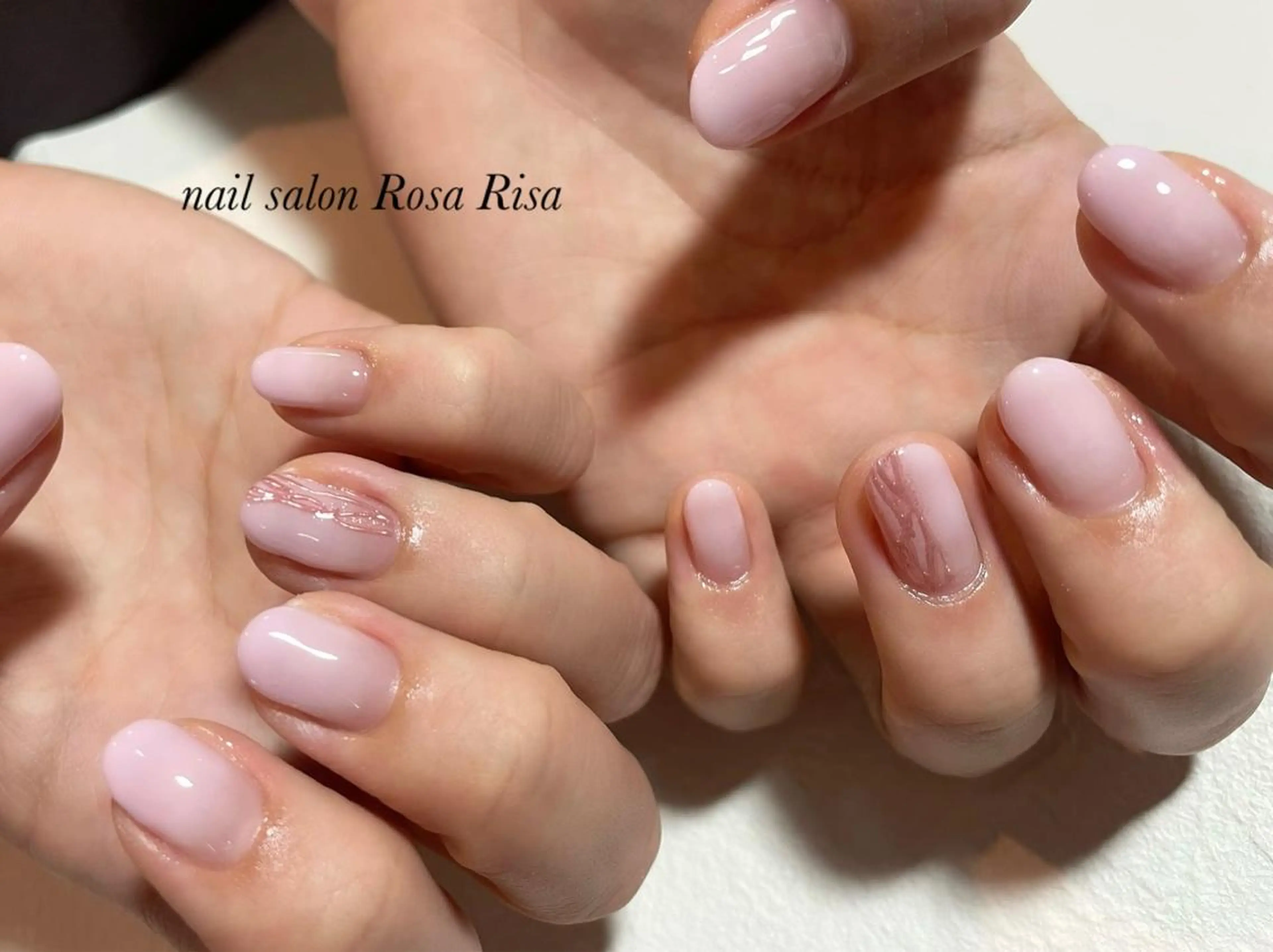 ショート ネイル ピンク ネイルスタジオ シェイクユアハンズのネイルデザイン