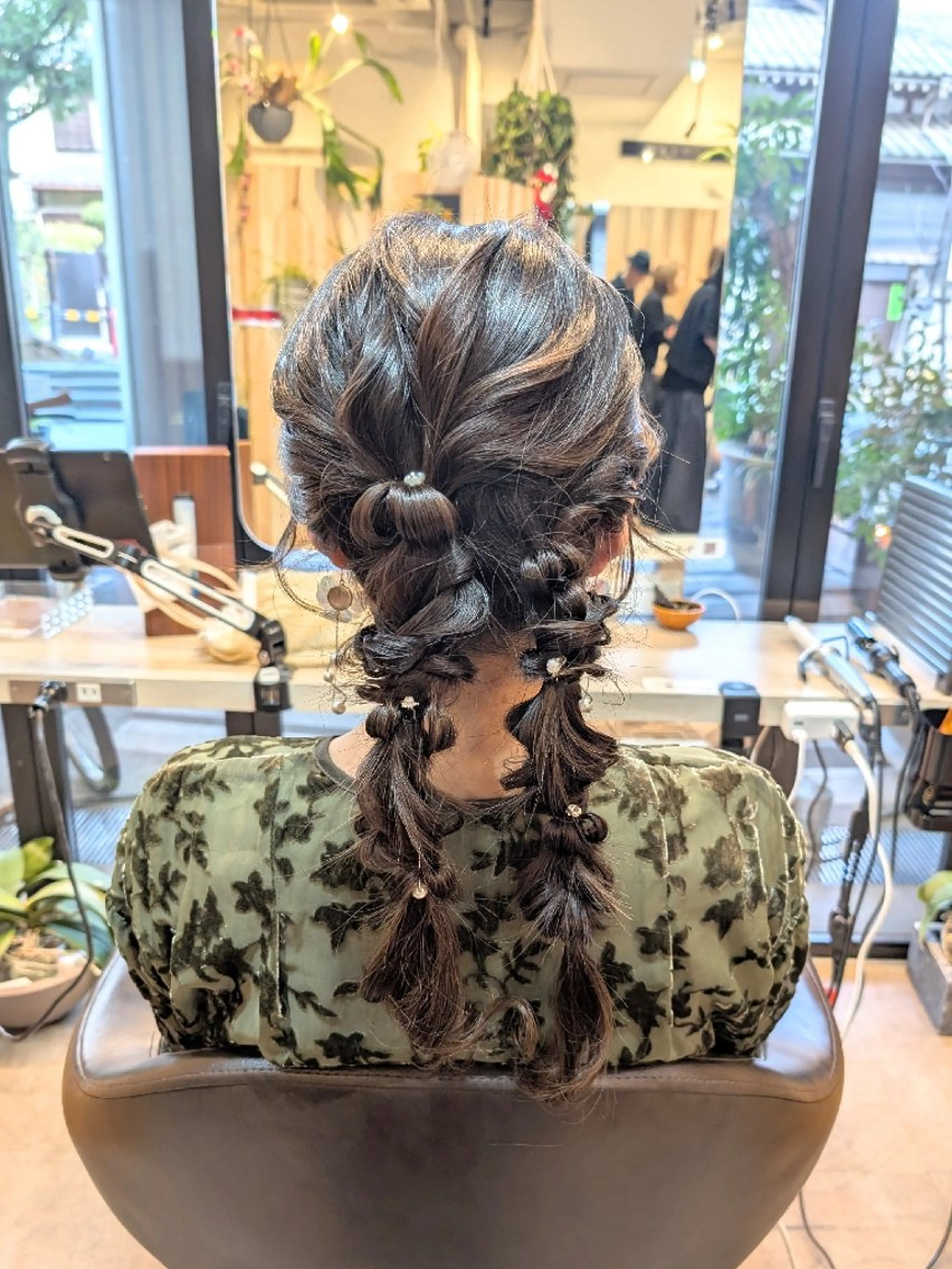 セミロング ヘアアレンジ ヘアセット koto💭 コトのヘアスタイル