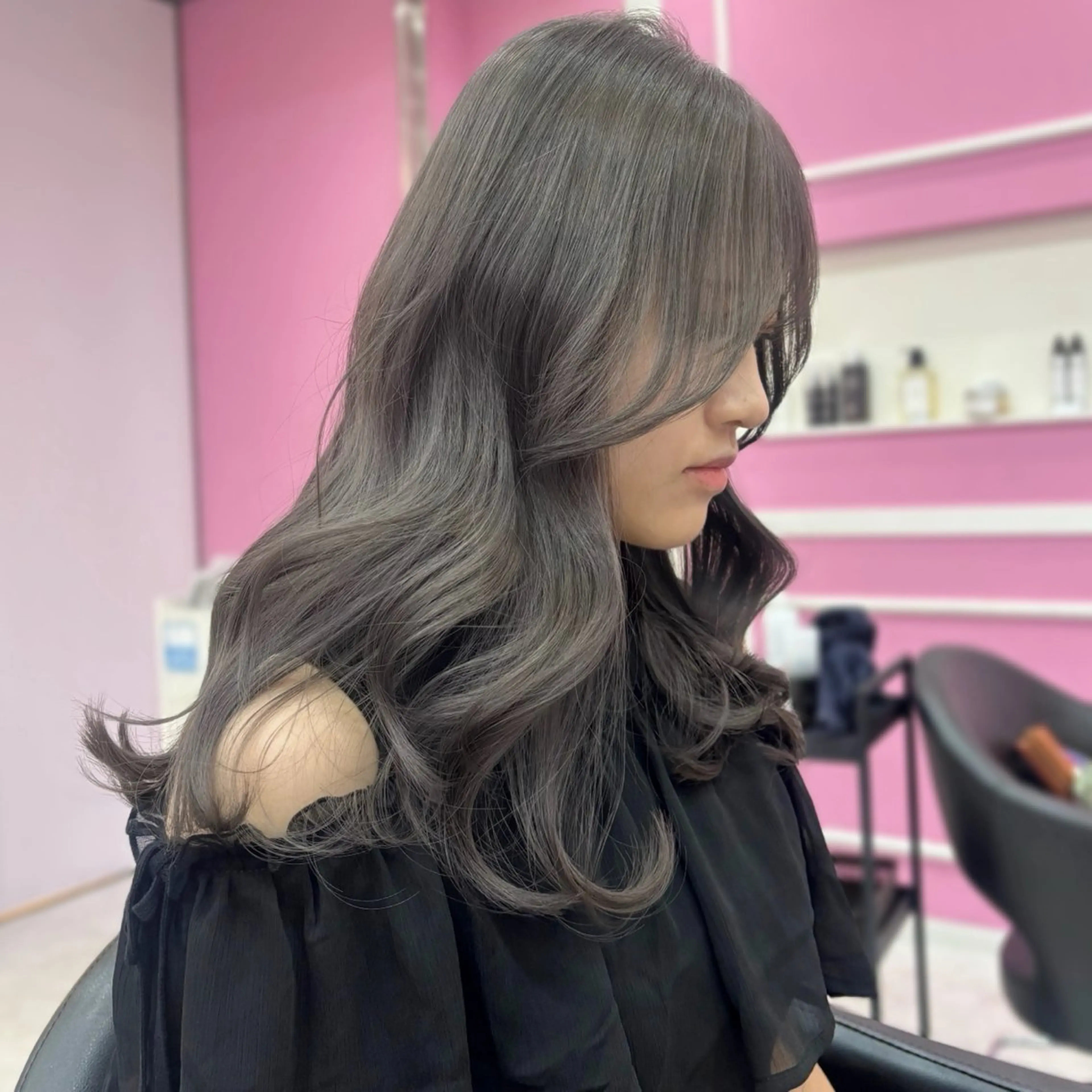 ロング カラー 服部 沙弥佳のヘアスタイル