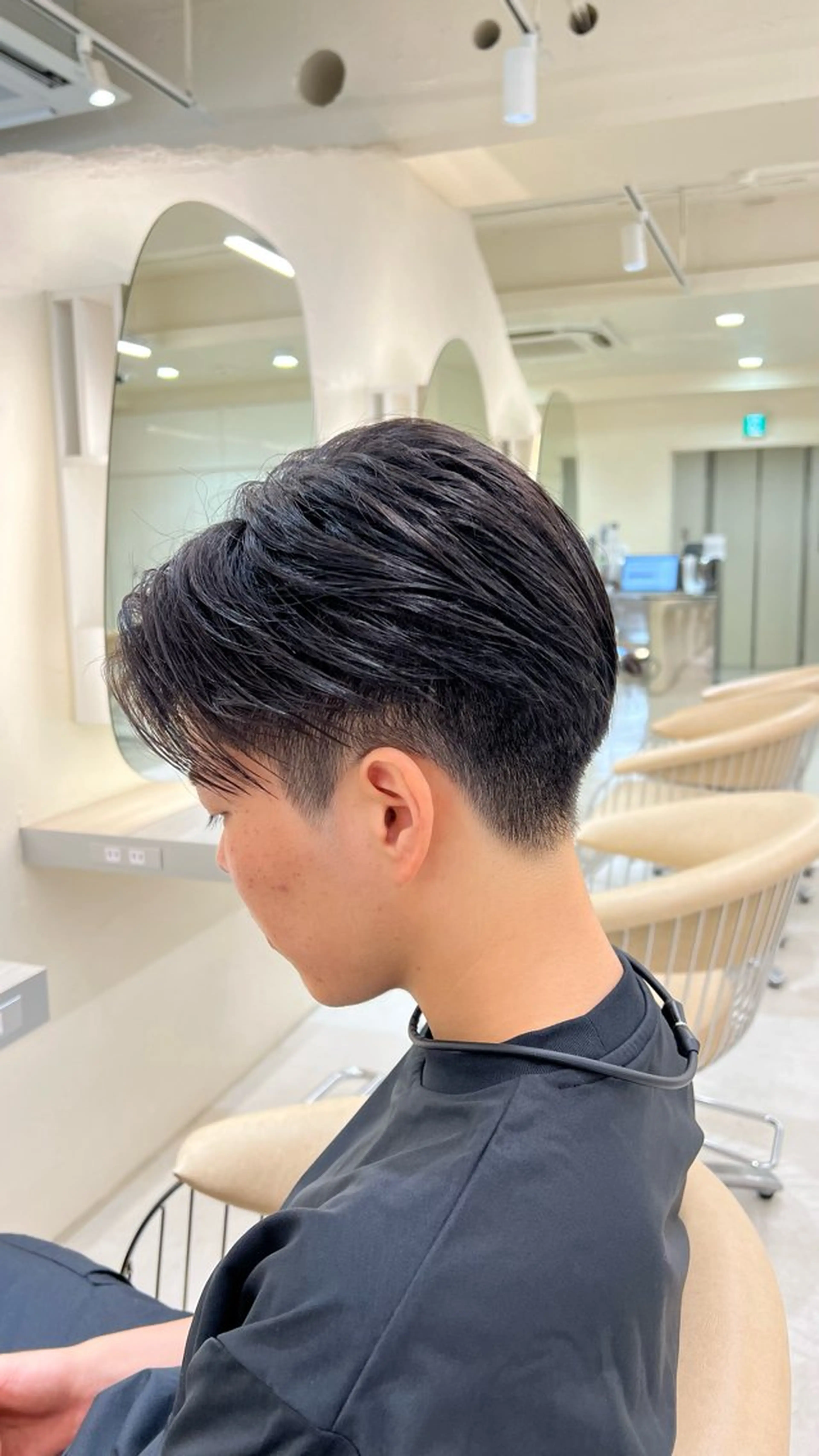 メンズ 横浜/ショート/ レイヤーカットのヘアスタイル