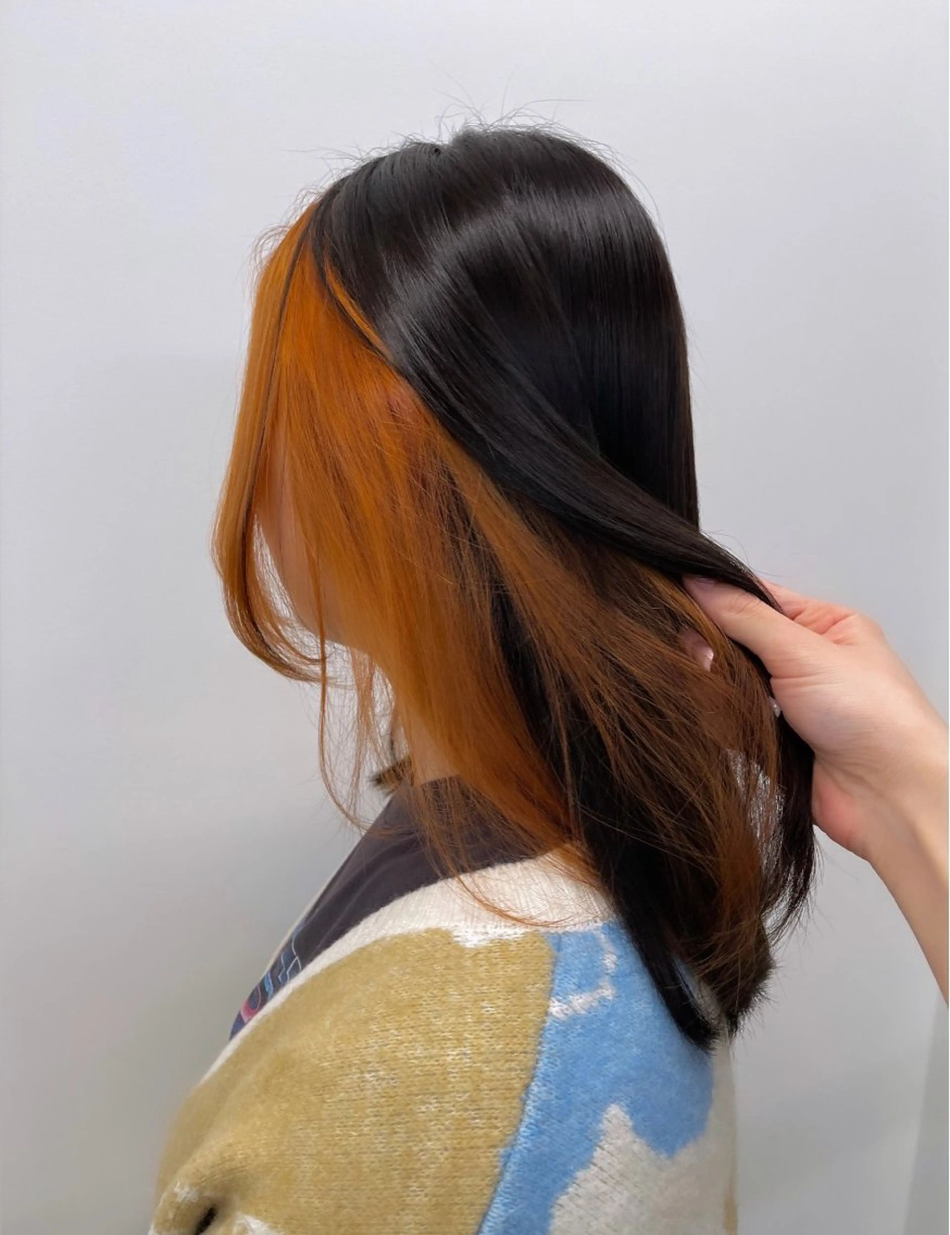 セミロング ヘアカラー かめい りなのヘアスタイル