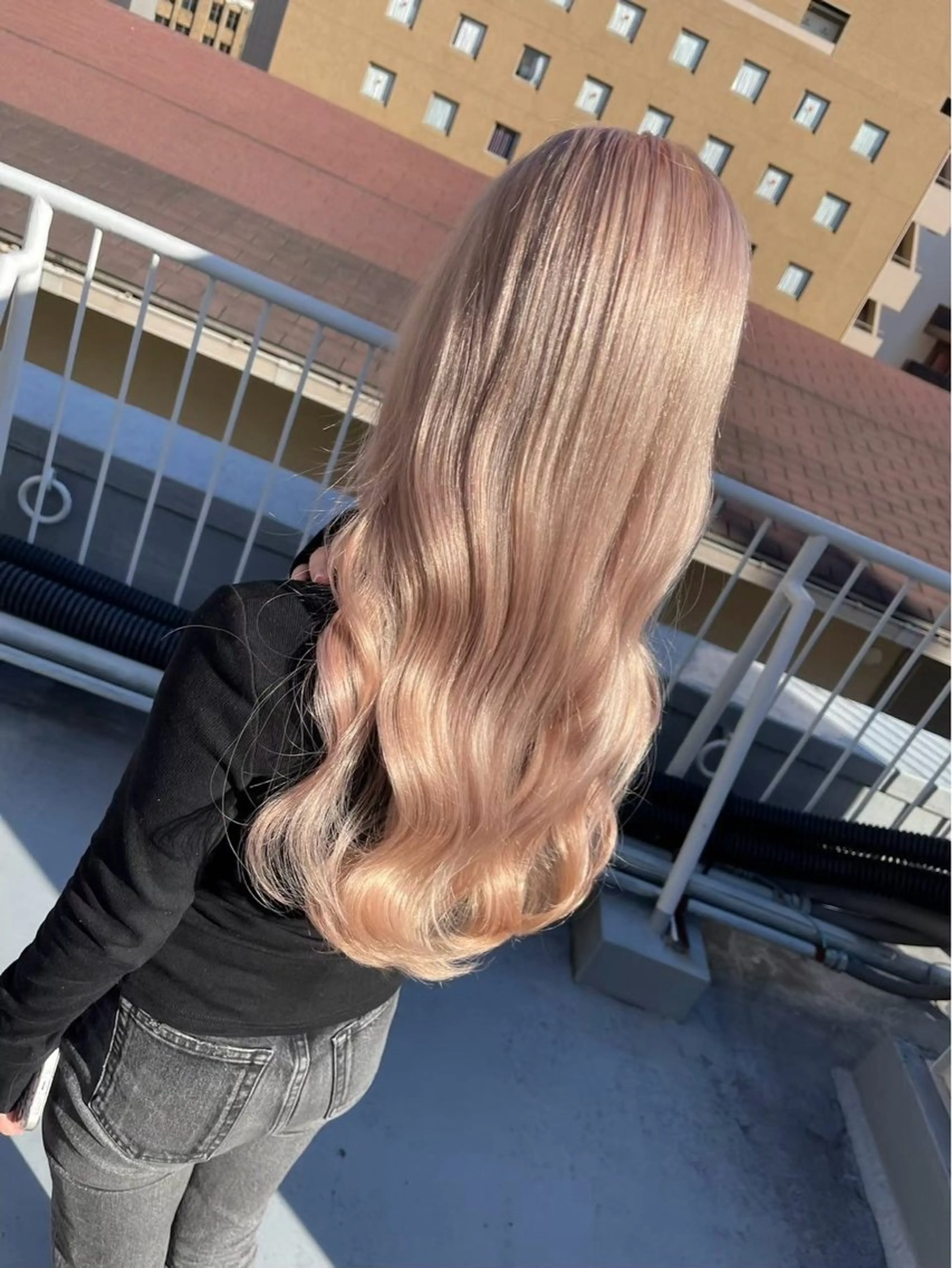 ロング カラー ベージュカラー ハイトーンカラー ピンクカラー ピンクベージュ ヘアカラー トリートメント LAME 【レイム】のヘアスタイル