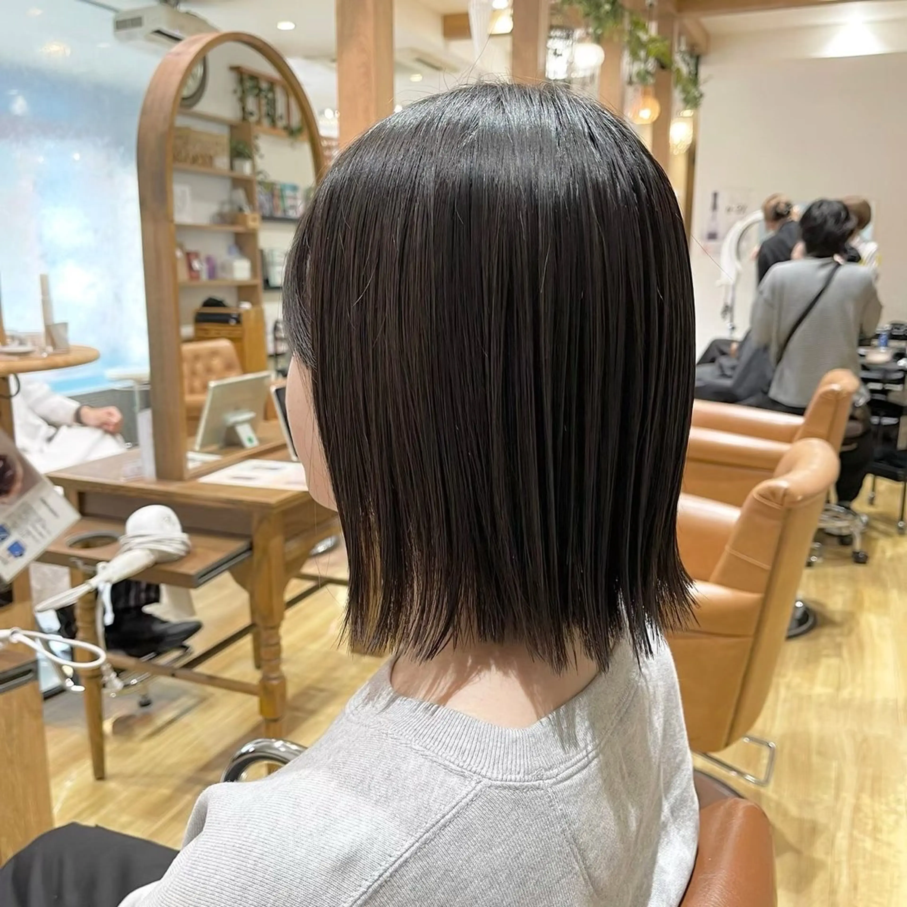 ショート 中川 雅のヘアスタイル
