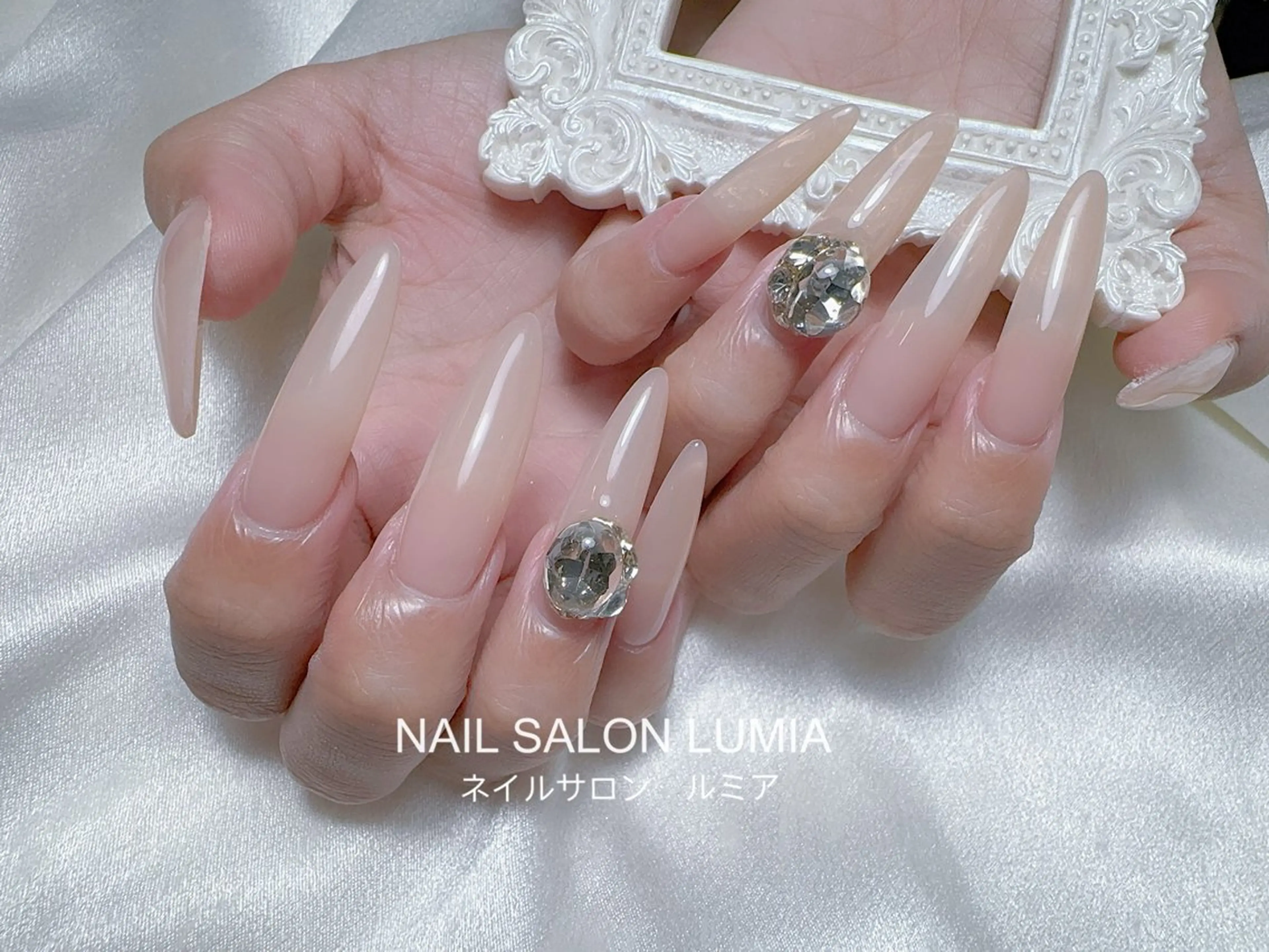 ネイル ハンドネイル ネイルサロン ルミア Lumia 店長のネイルデザイン