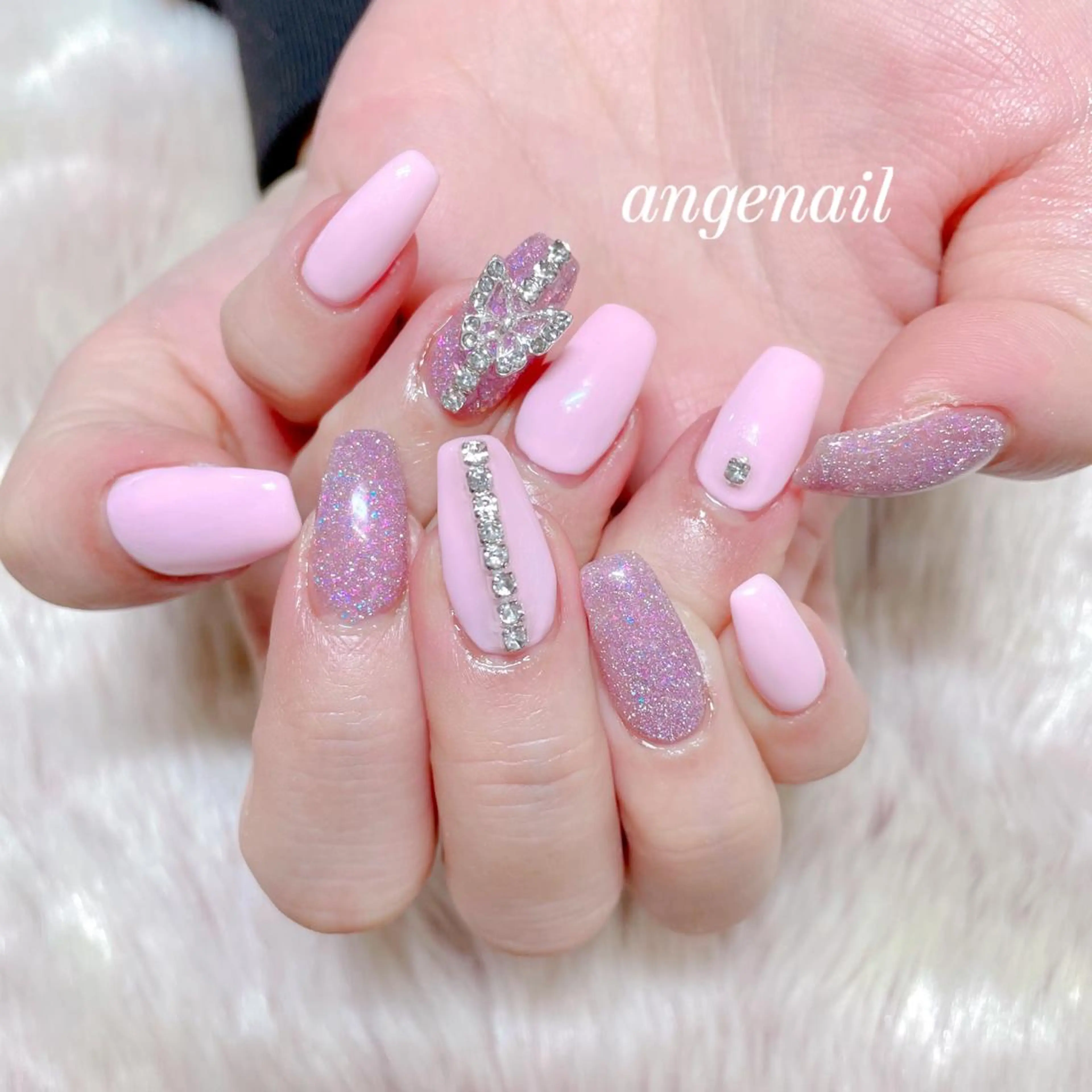 ネイル ハンドネイル オーナーネイリスト MAKIのネイルデザイン