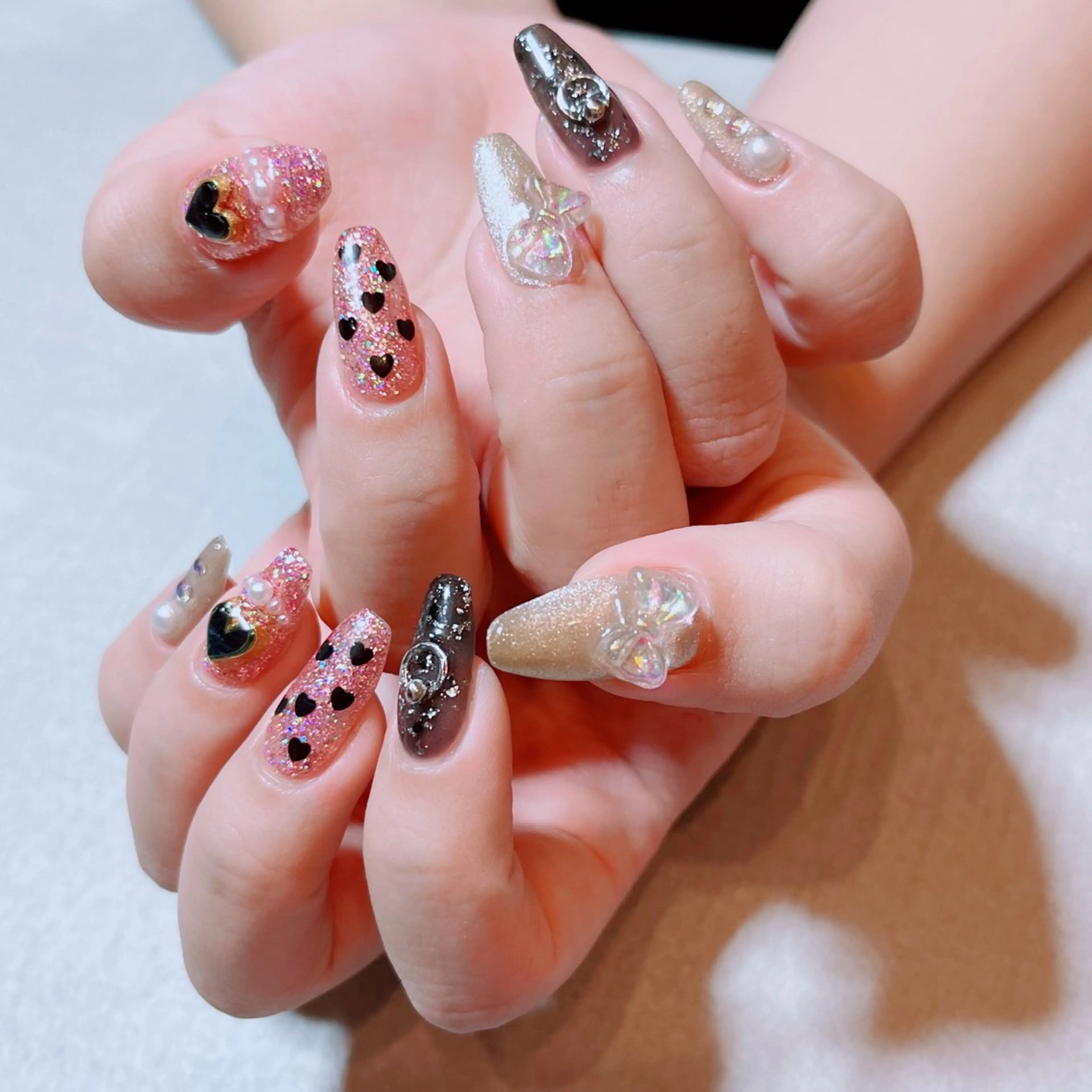 ネイル ハート キラキラネイル リボン ruirui.naildesign所属・RUI ☆のネイルデザイン