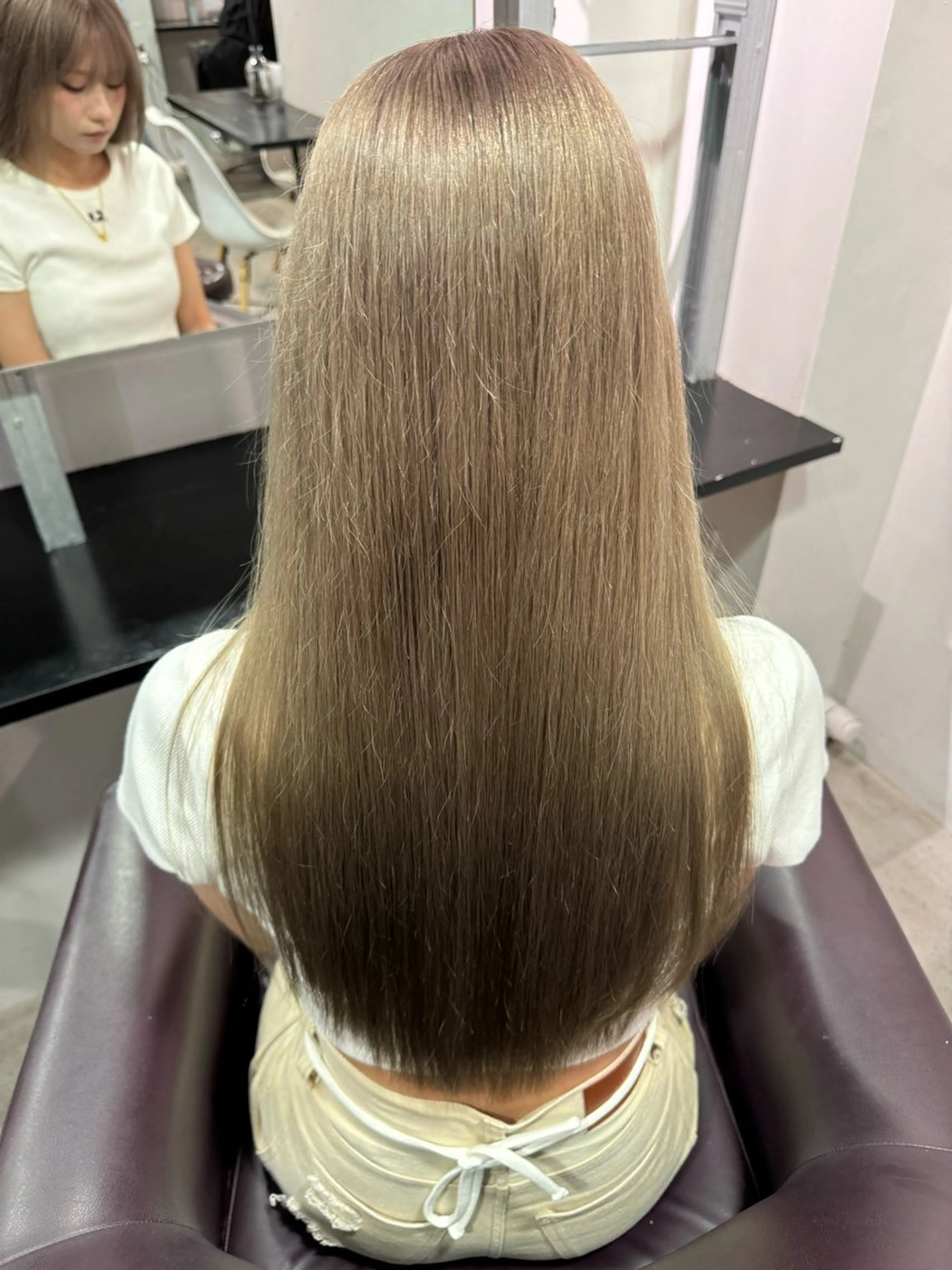 ロング カラー ベージュ透明感カラー 🫧AYUMI🫧のヘアスタイル