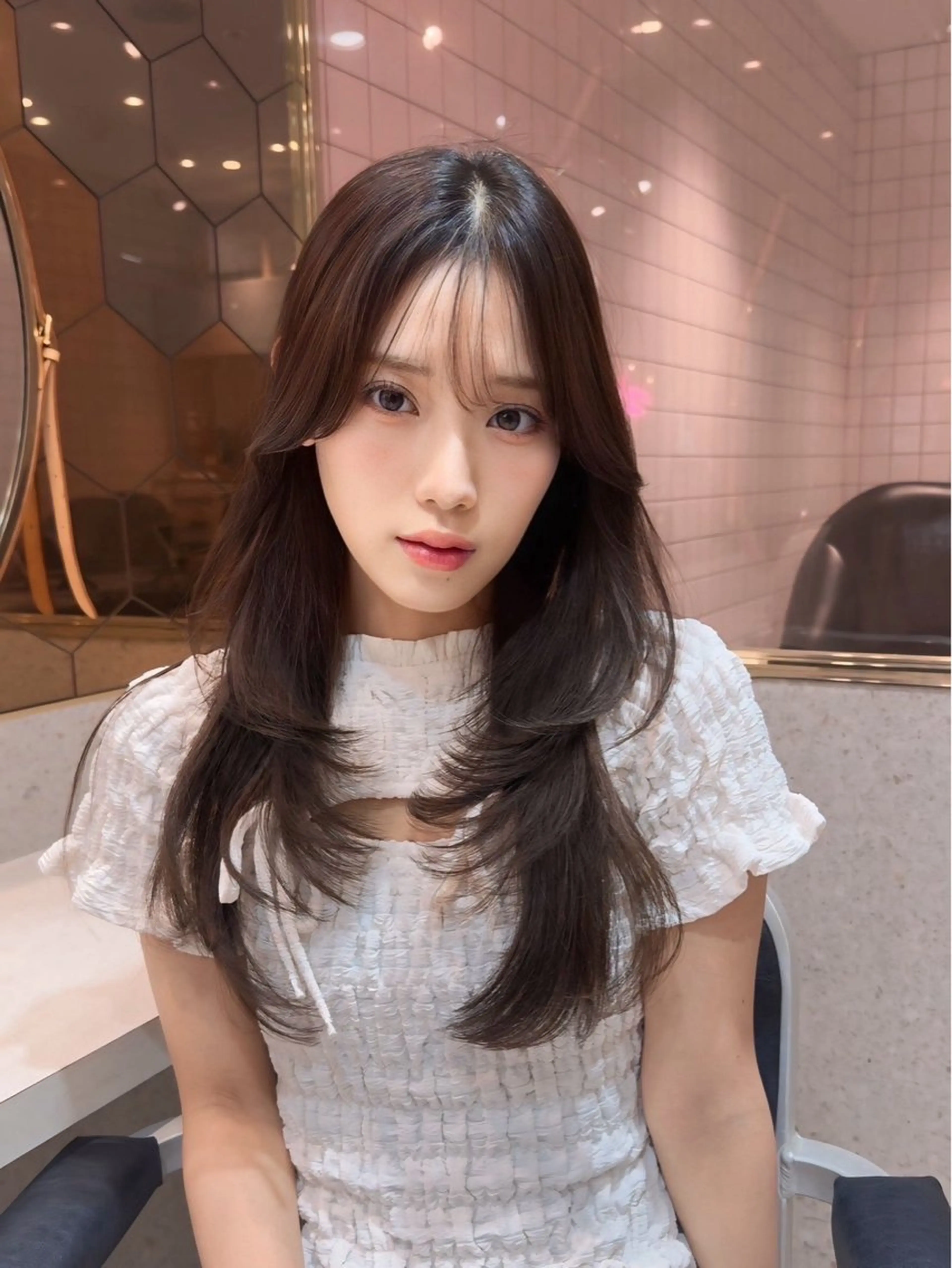 ロング 顔まわりレイヤー 韓国風ヘア レイヤーカット シースルーバング カット ヘアカラー トリートメント 新宿/韓国レイヤー/ 顔周りカット松本美晴のヘアスタイル