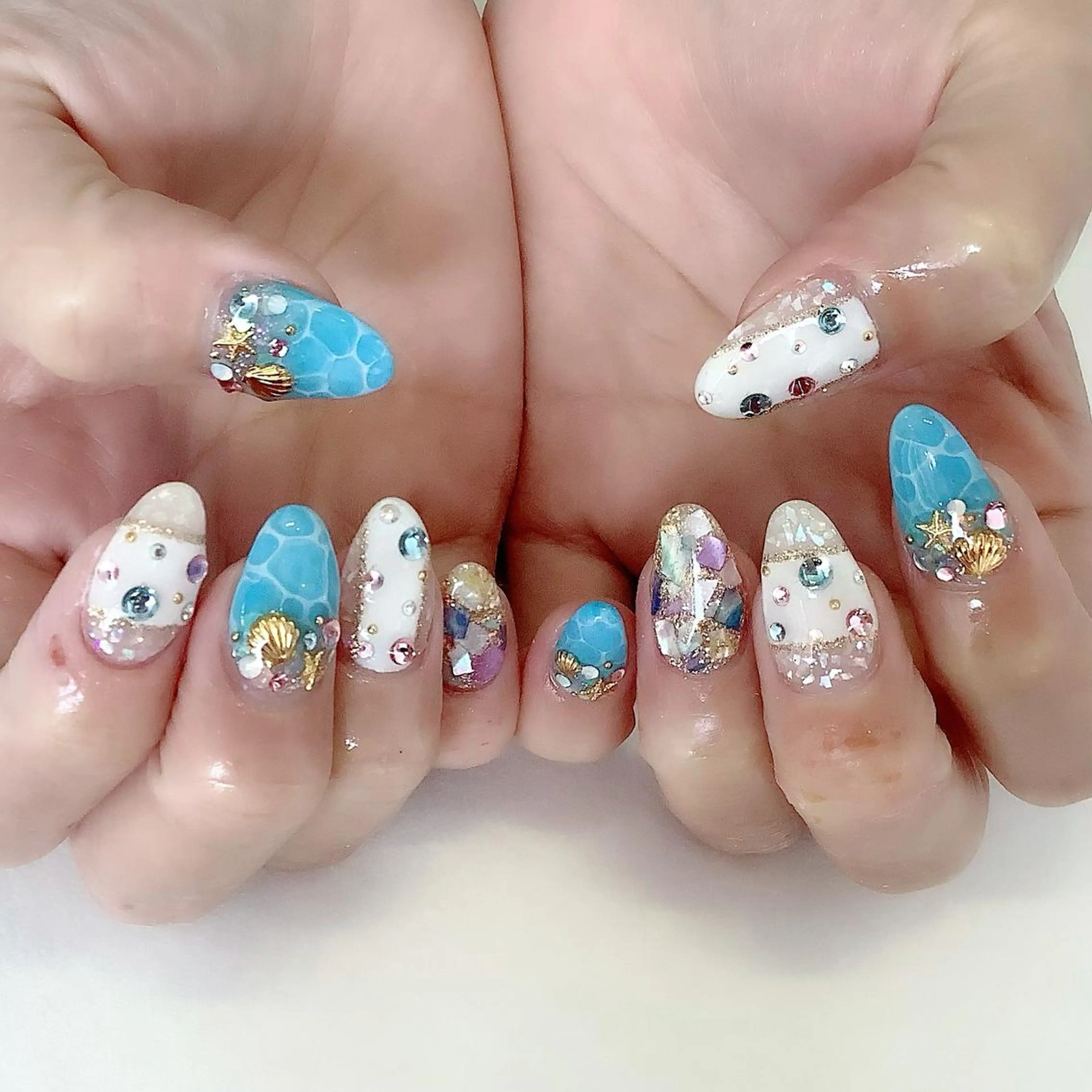 ネイル ハンドネイル 💎🐰 saki. m 🐰💎のネイルデザイン