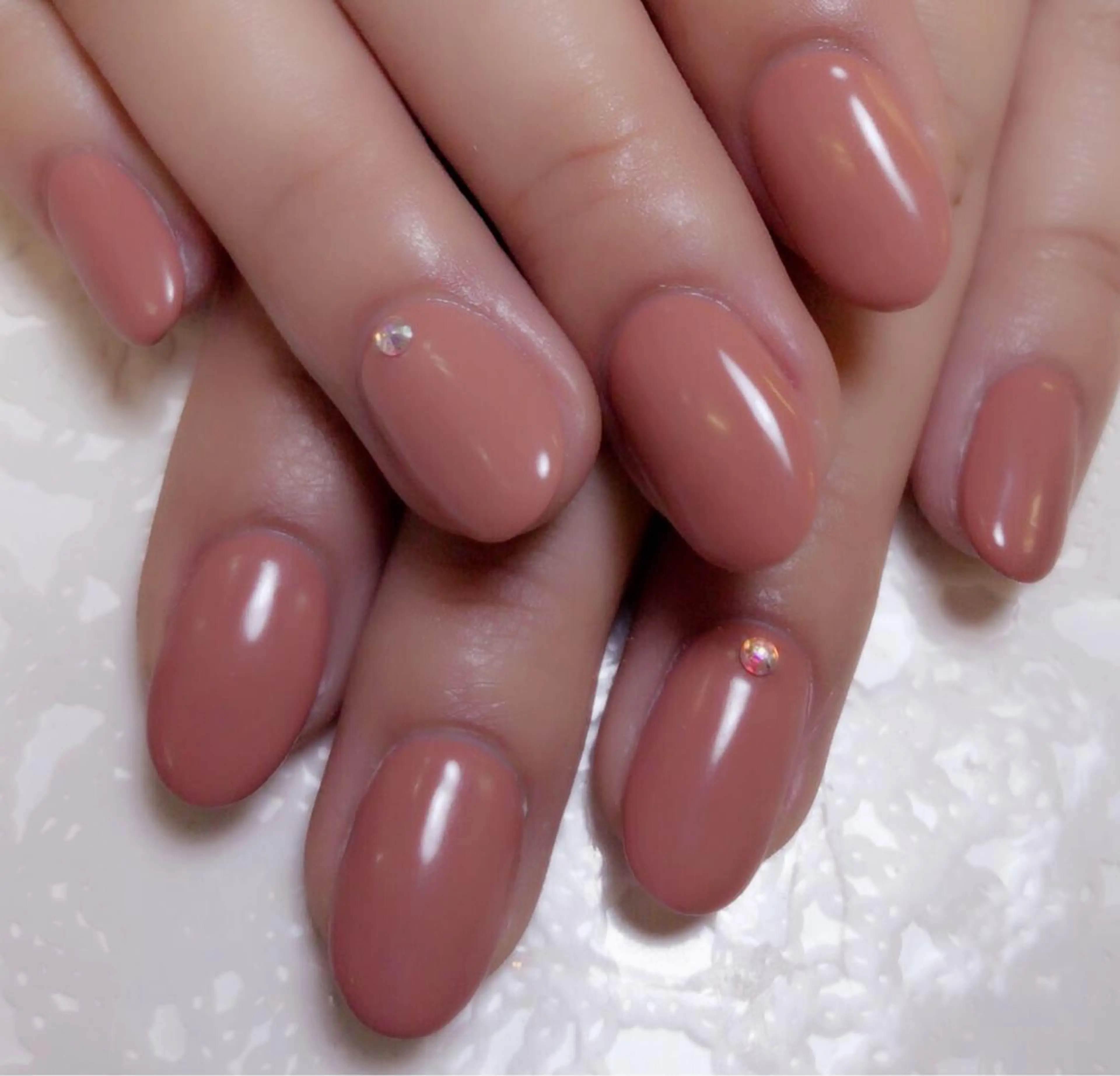 ネイル ワンカラーネイル ストーンネイル ハンドネイル ラウバイマノマノ なかざとのネイルデザイン