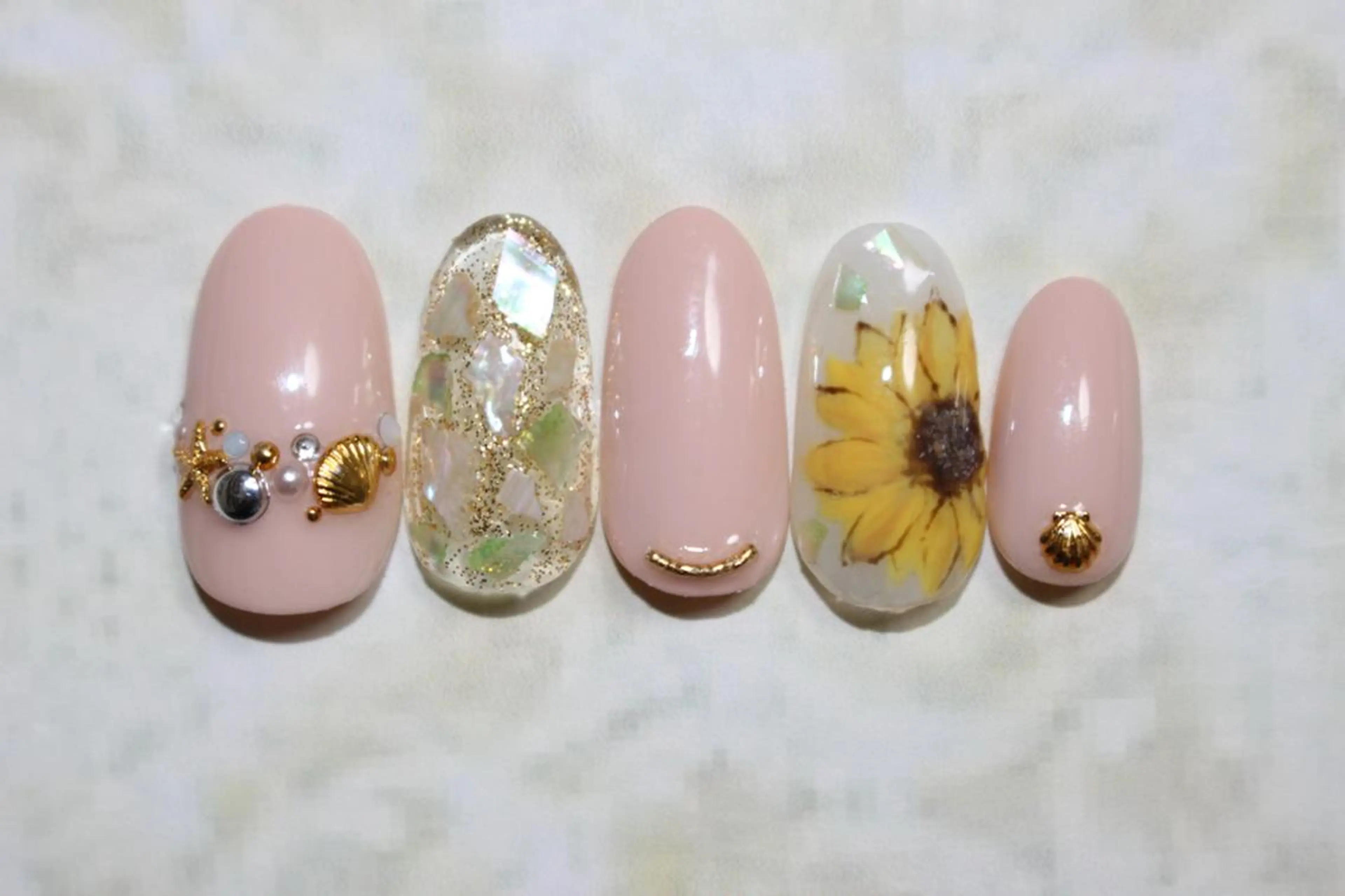 ネイル ハンドネイル yu-a☆  ネイル ＆ホワイトニングのネイルデザイン