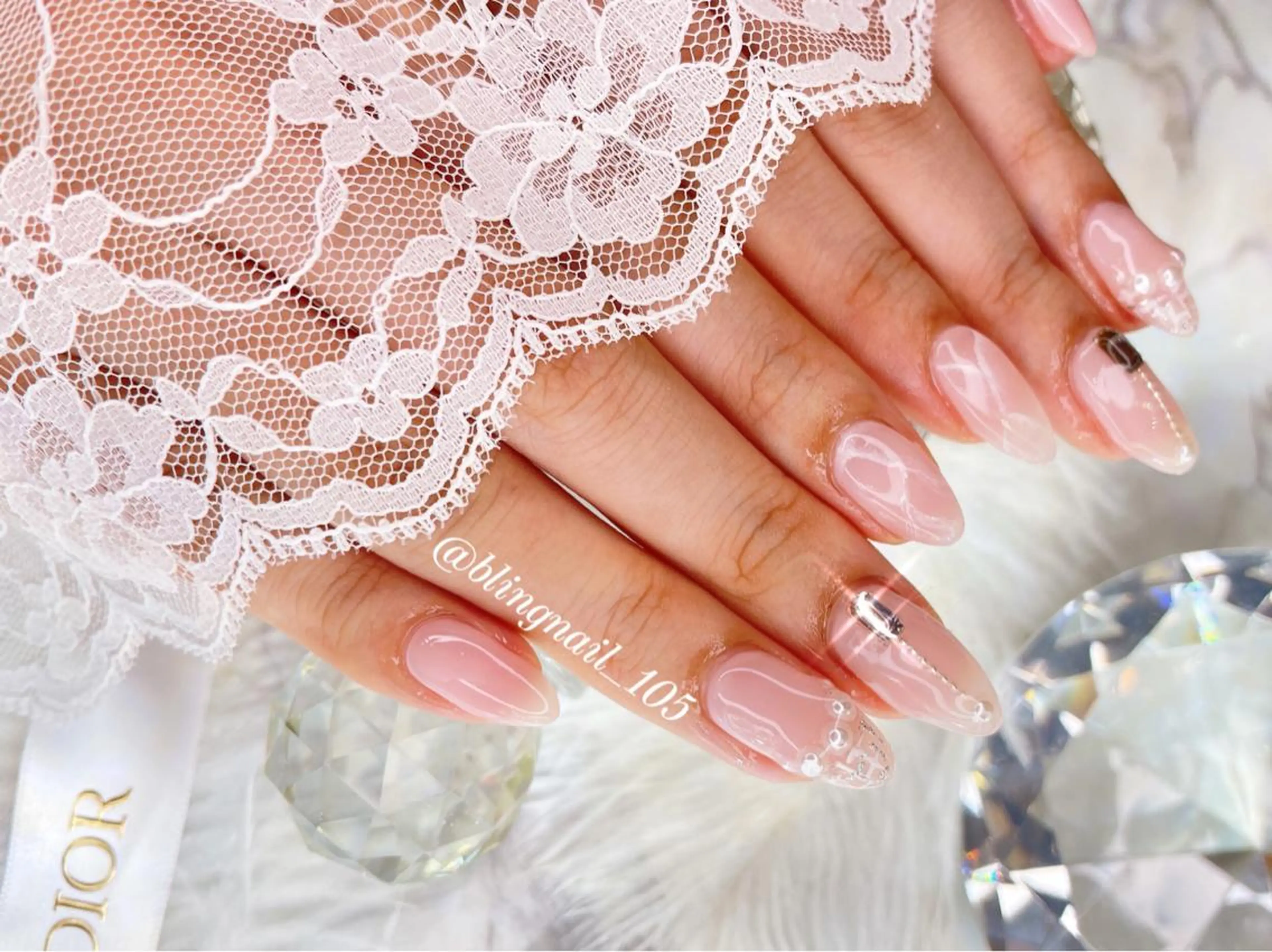 ネイル 23時まで❤︎韓国、 ワンホンネイルのネイルデザイン