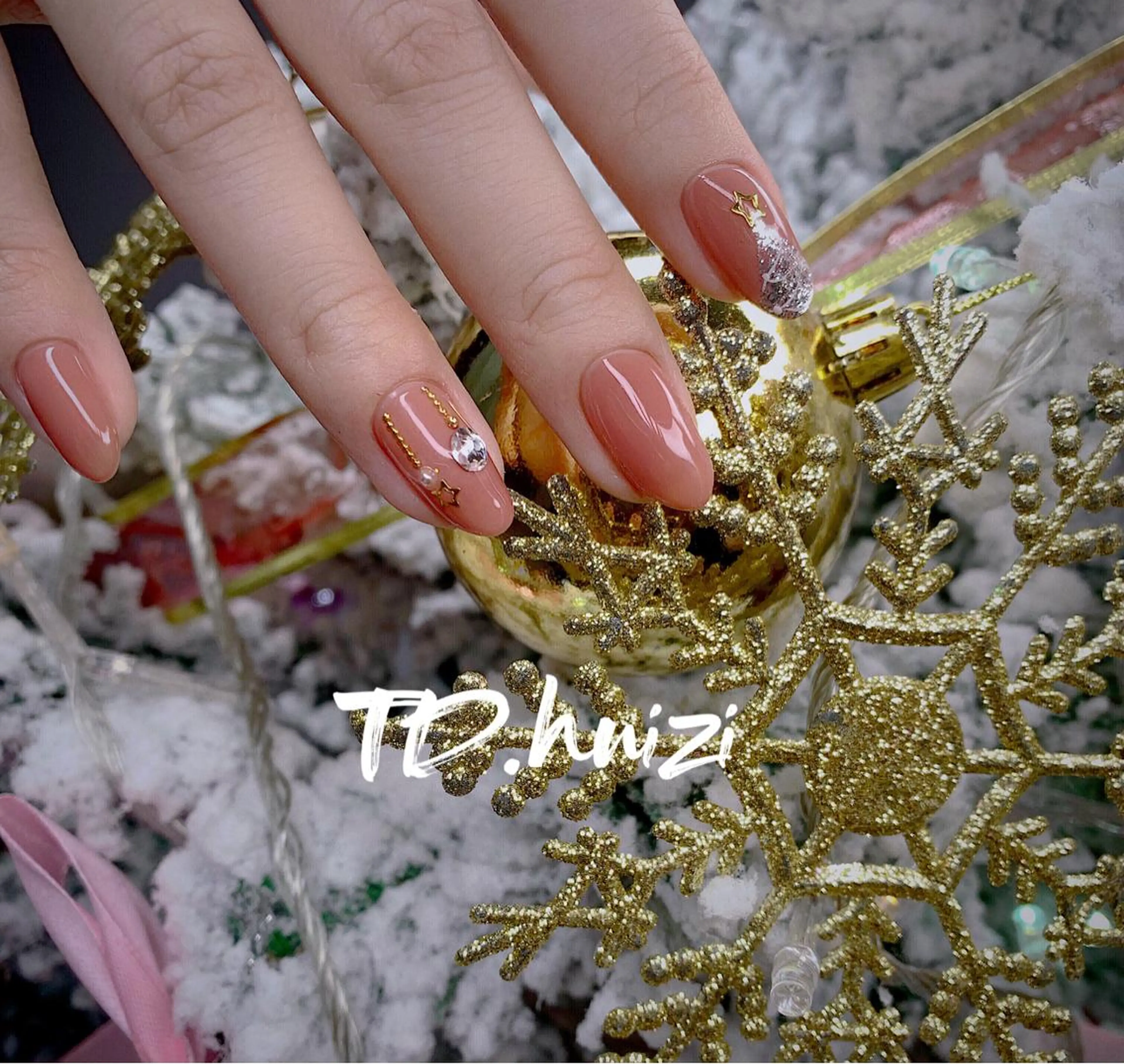 ミディアム めぐみのネイルサロン 惠のネイルデザイン