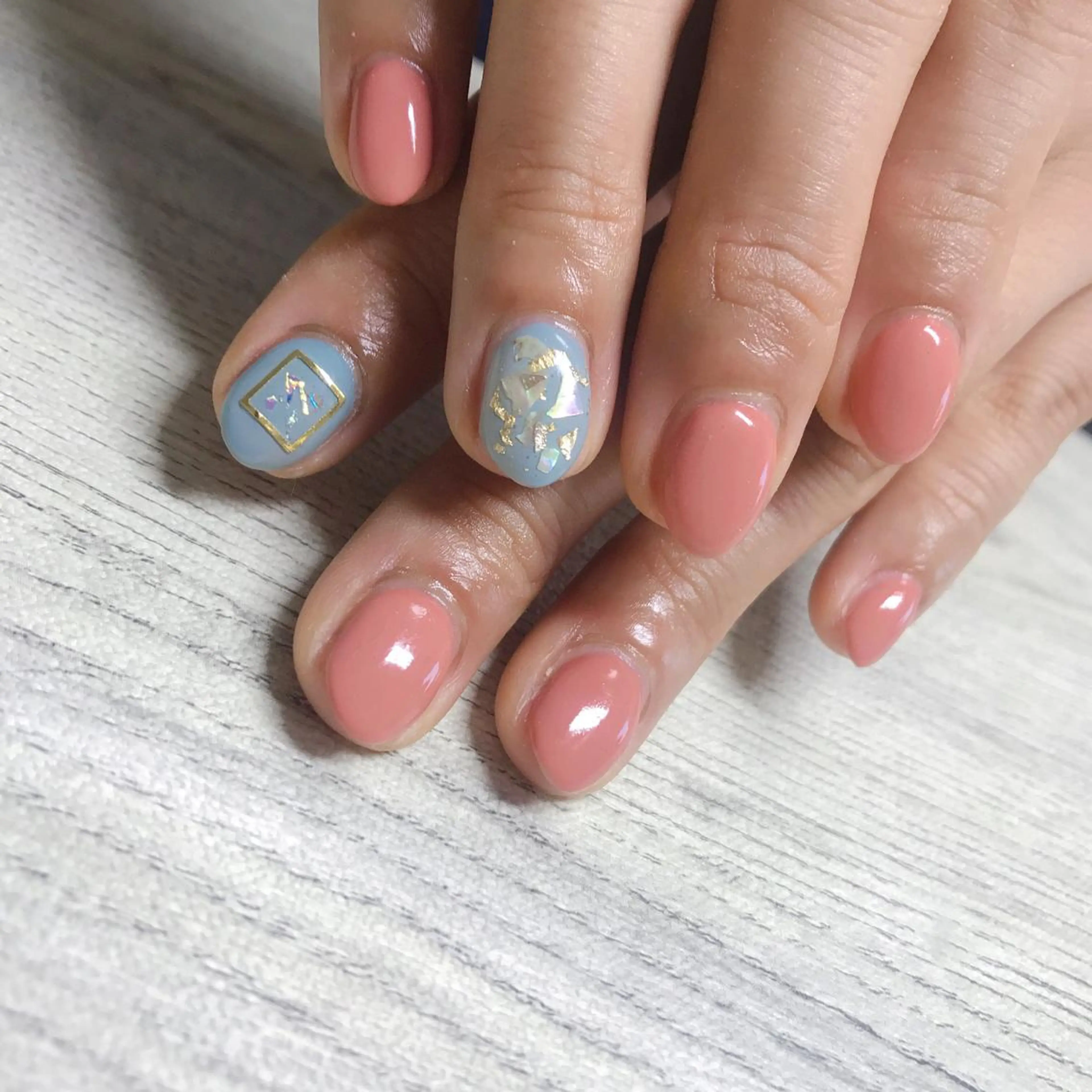 ネイル シンプルネイル 【カメレオン】 上村 祥子のヘアスタイル