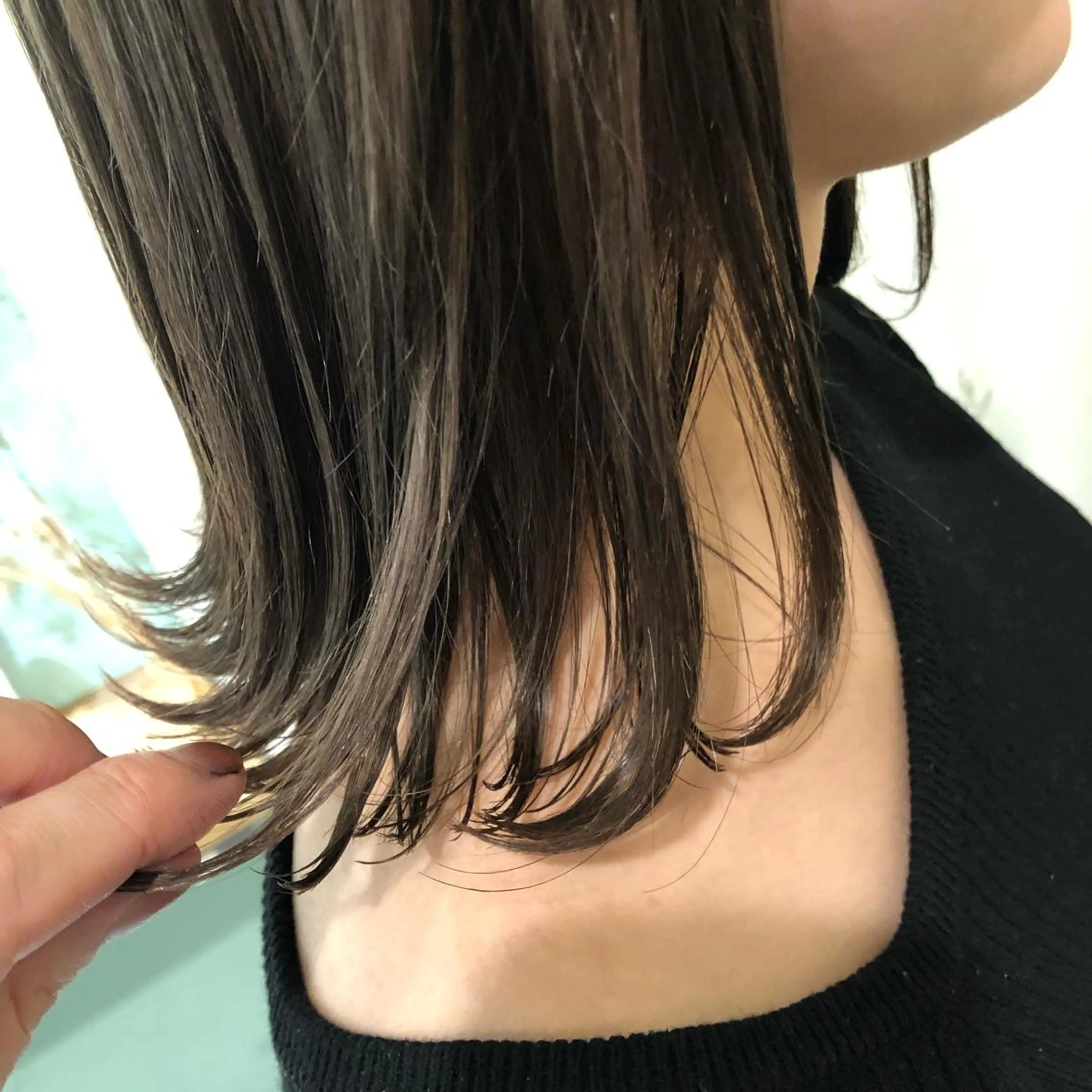 ミディアム カラー パーマ ヘアアレンジ バレイヤージュ ベージュカラー ブリーチ ショコラベージュ 透明感カラー 【ツヤ髪美容師】 ツダケイスケのヘアスタイル