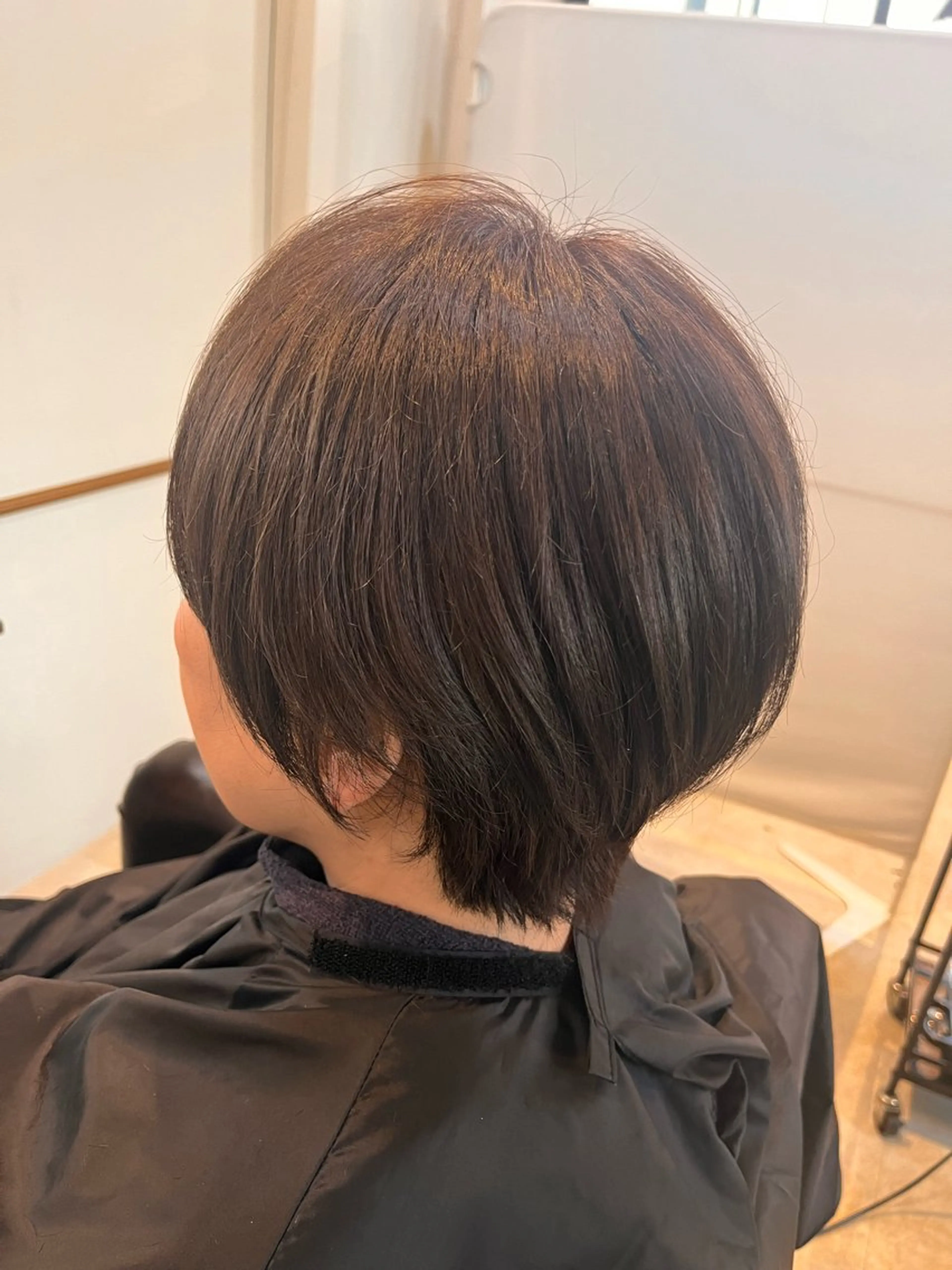 ショート カラー イルミナカラー 大石 藍のヘアスタイル