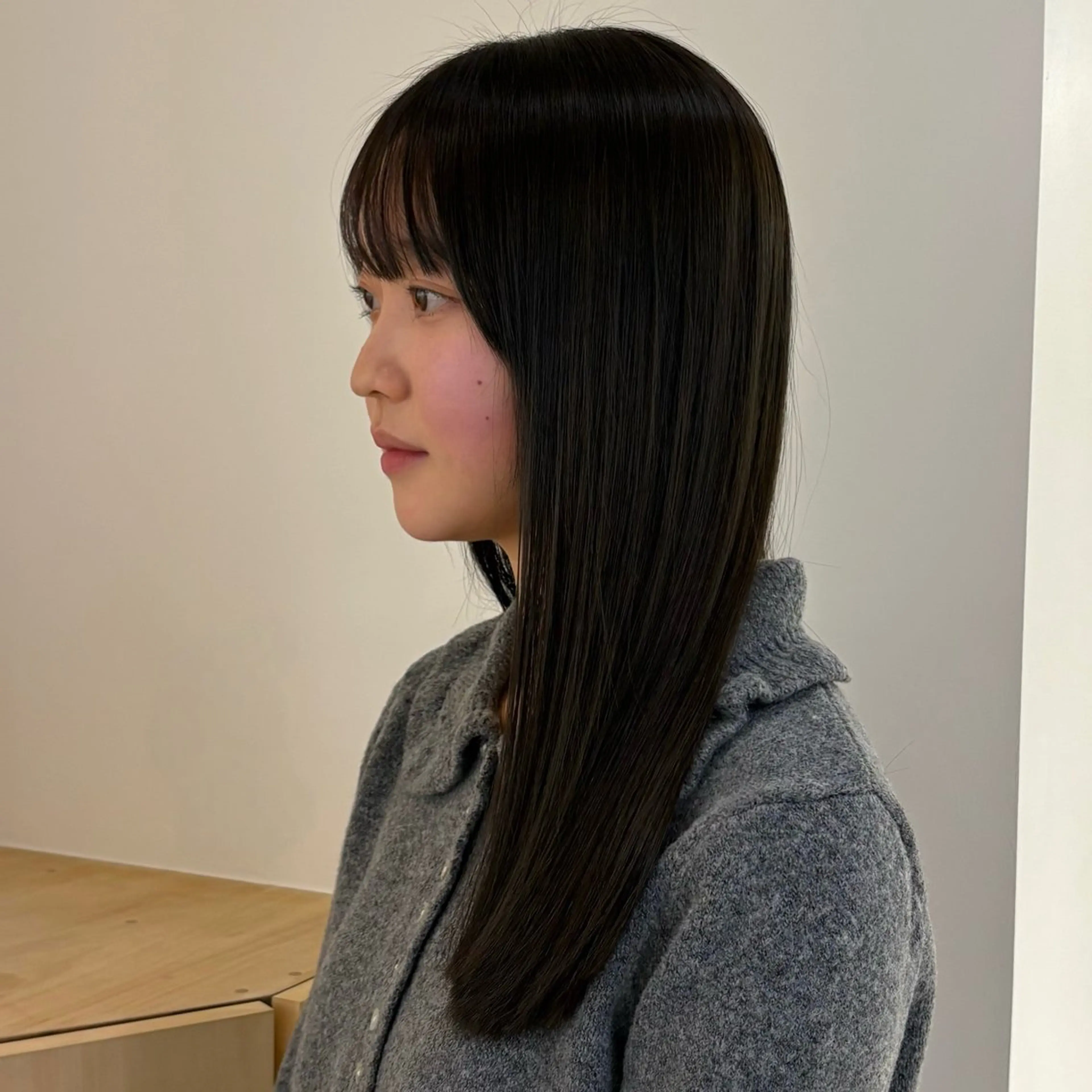 セミロング ヘアカラー トリートメント 蓑輪 璃央のヘアスタイル