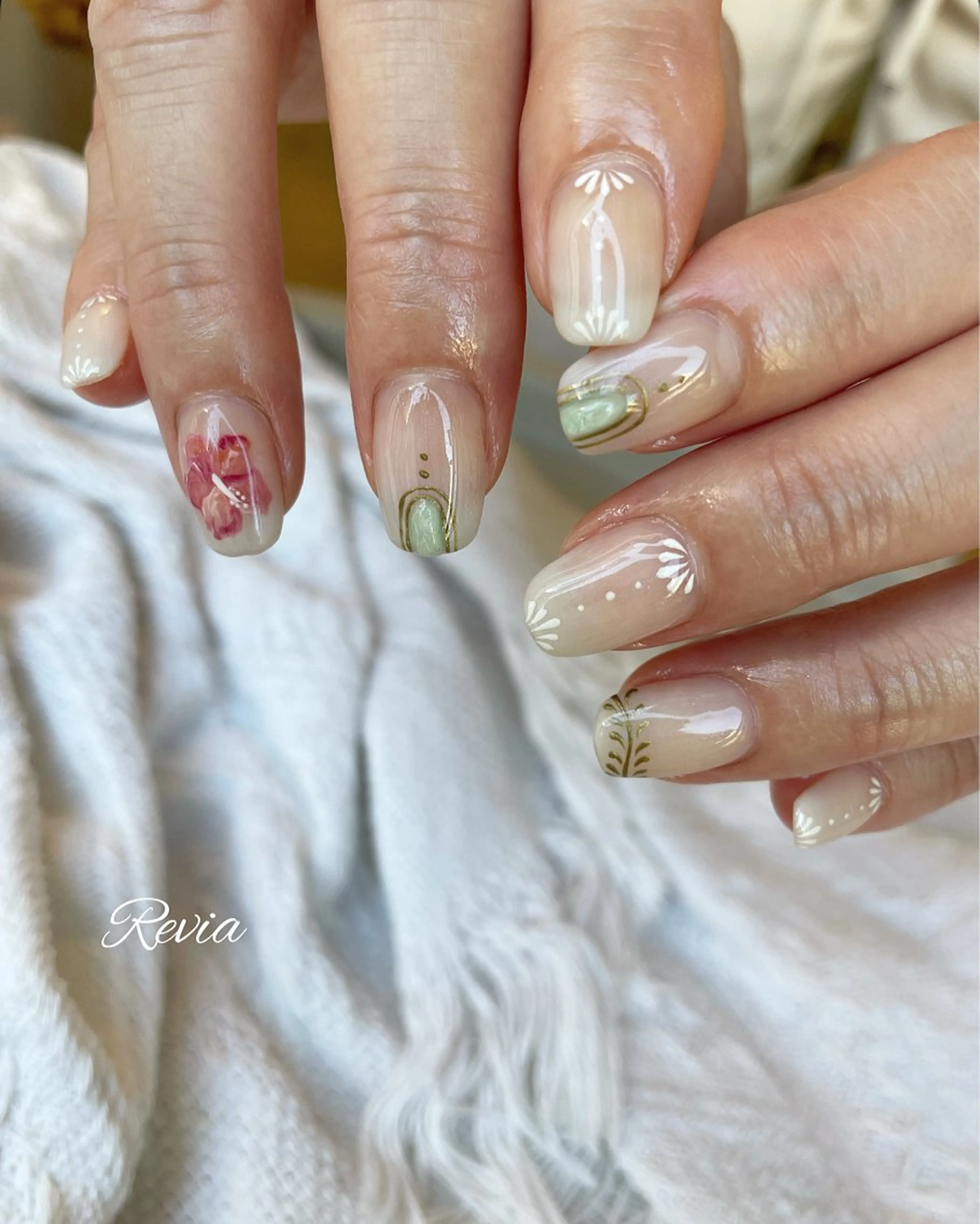 ネイル ハンドネイル revia所属・ERI Nailistのネイルデザイン