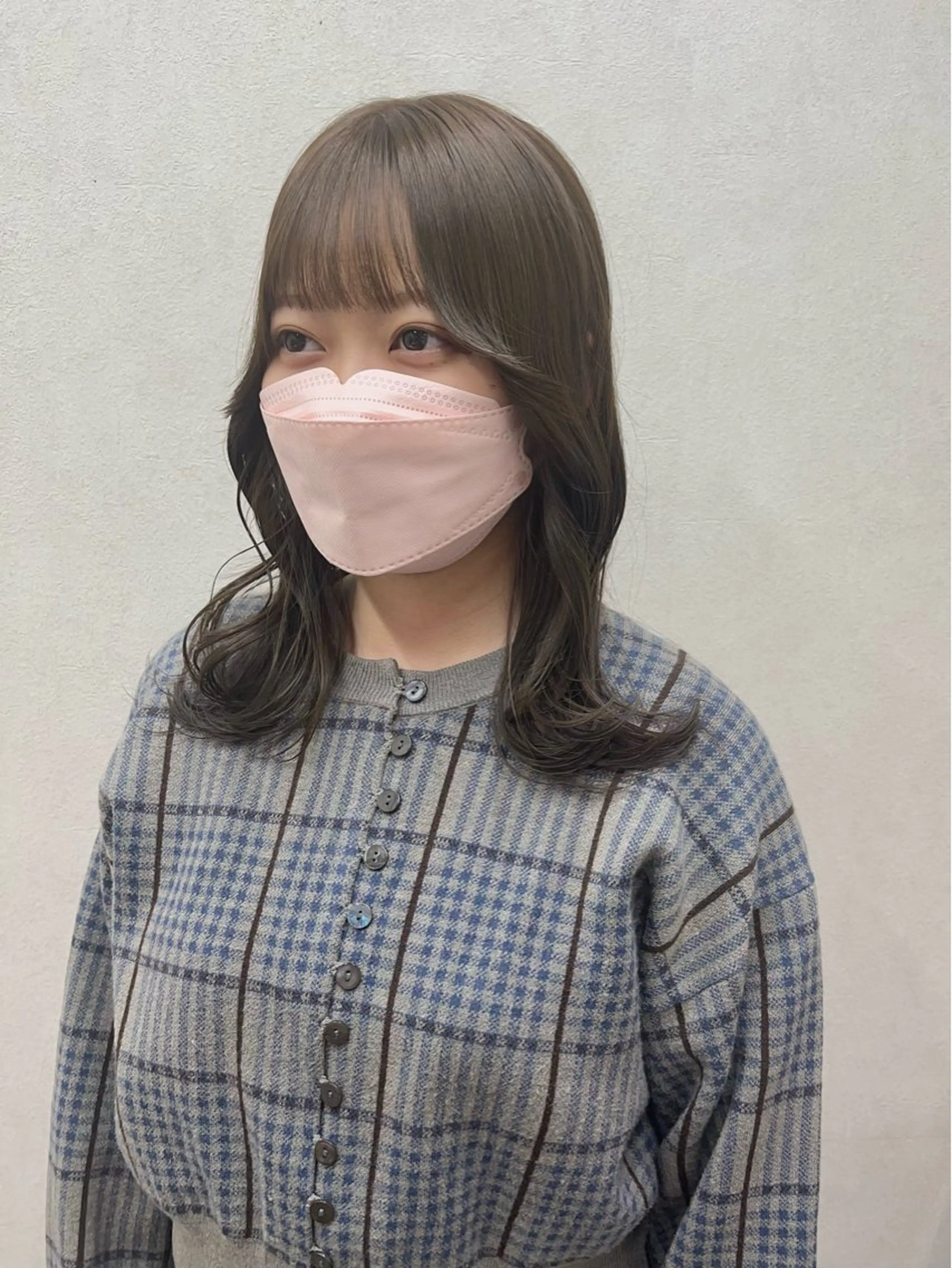 ミディアム くびれヘア 顔まわりレイヤー 髪質改善 韓国風ヘア レイヤーカット shindo lisa🎀🪽のヘアスタイル