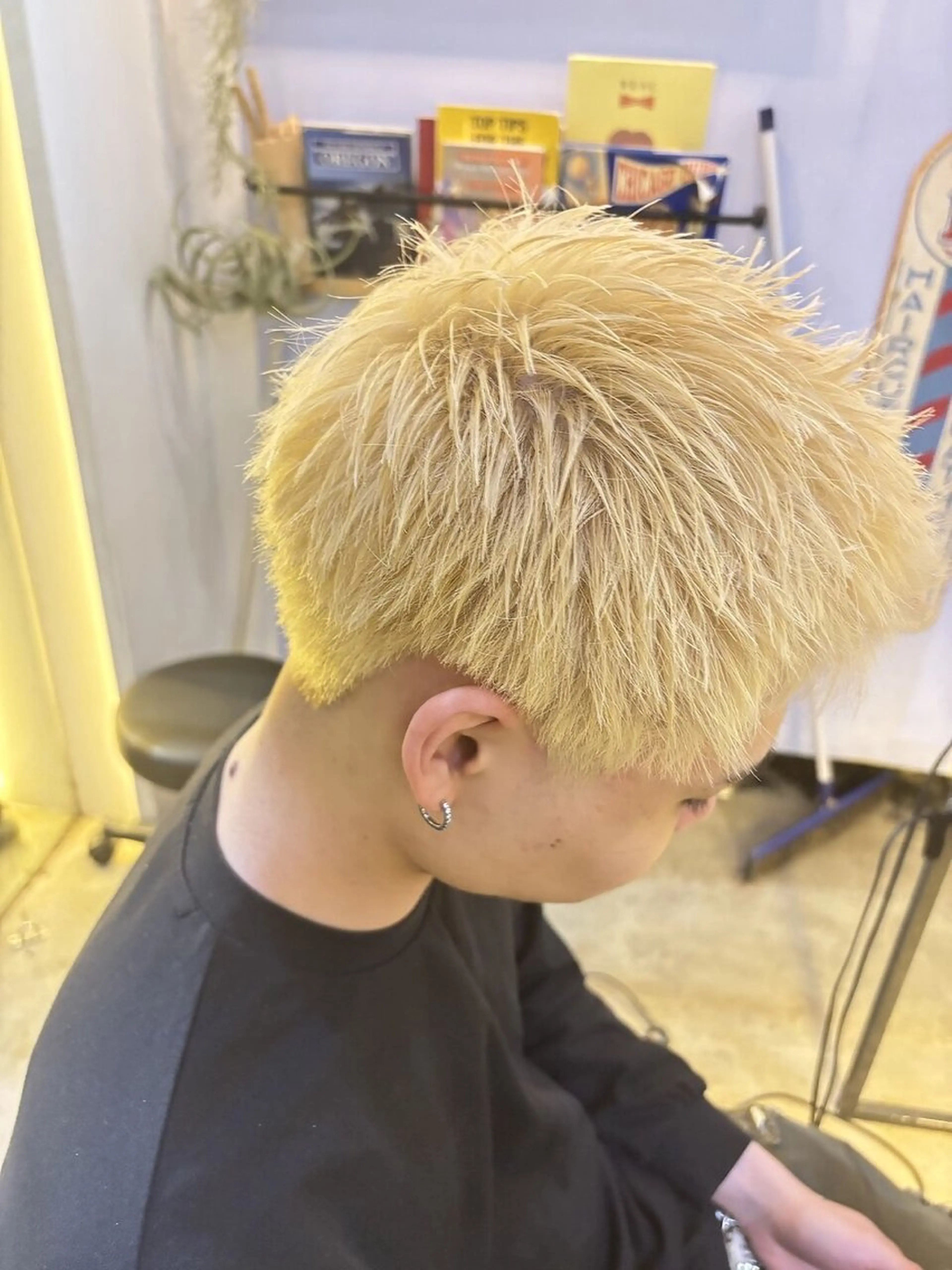 メンズ センターパート ダウンパーマ フェードカット フェザーパーマ カルマパーマ カット ヘアカラー MEN’SsalonHYPE所属・メンズカット/布施/ 秋山　涼のヘアスタイル