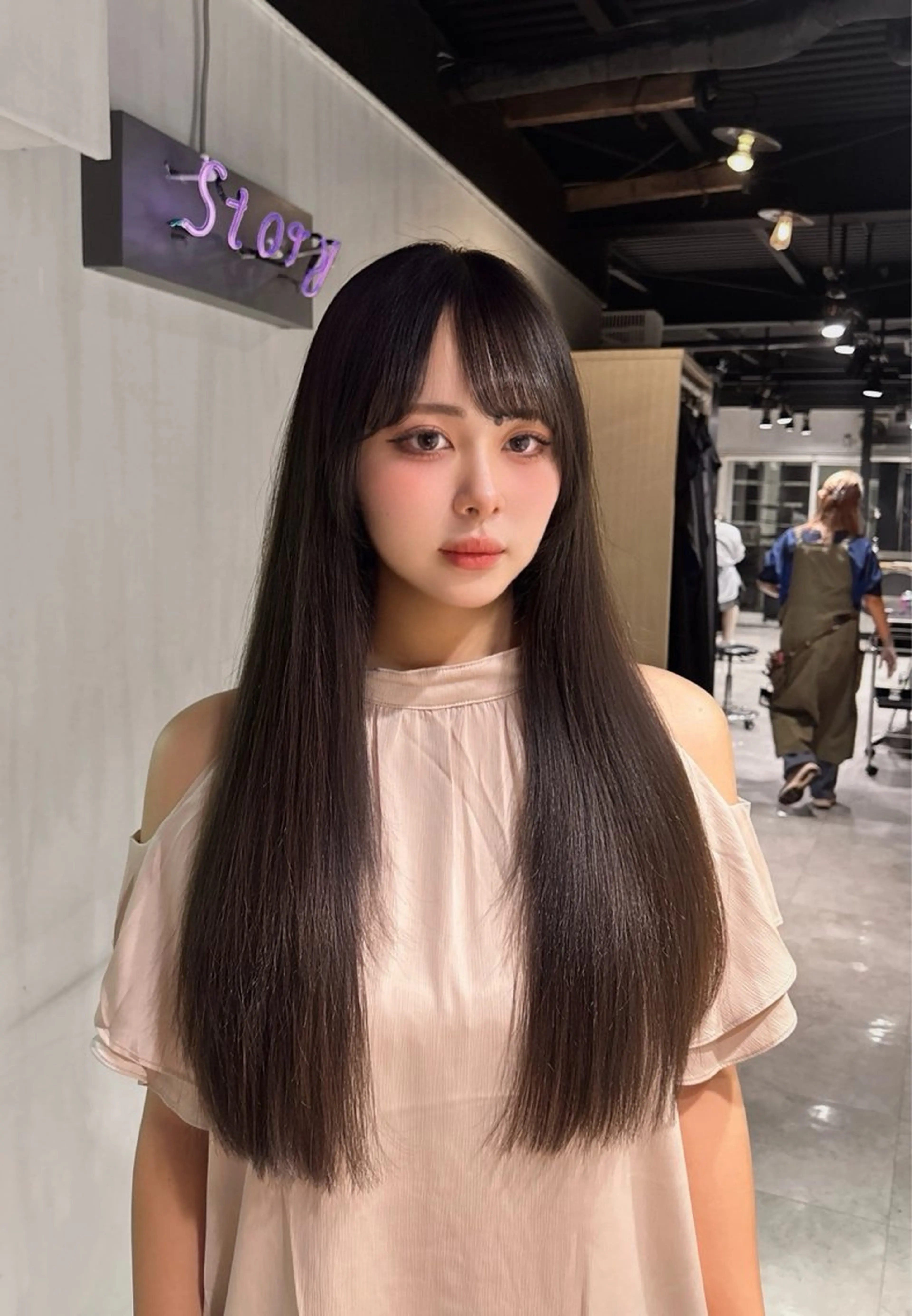 ロング 韓国風カラー 姫カット 韓国風ヘア レイヤーカット ワンホンレイヤー MEI🎀垢抜けカラ ー🎀韓国styleのヘアスタイル